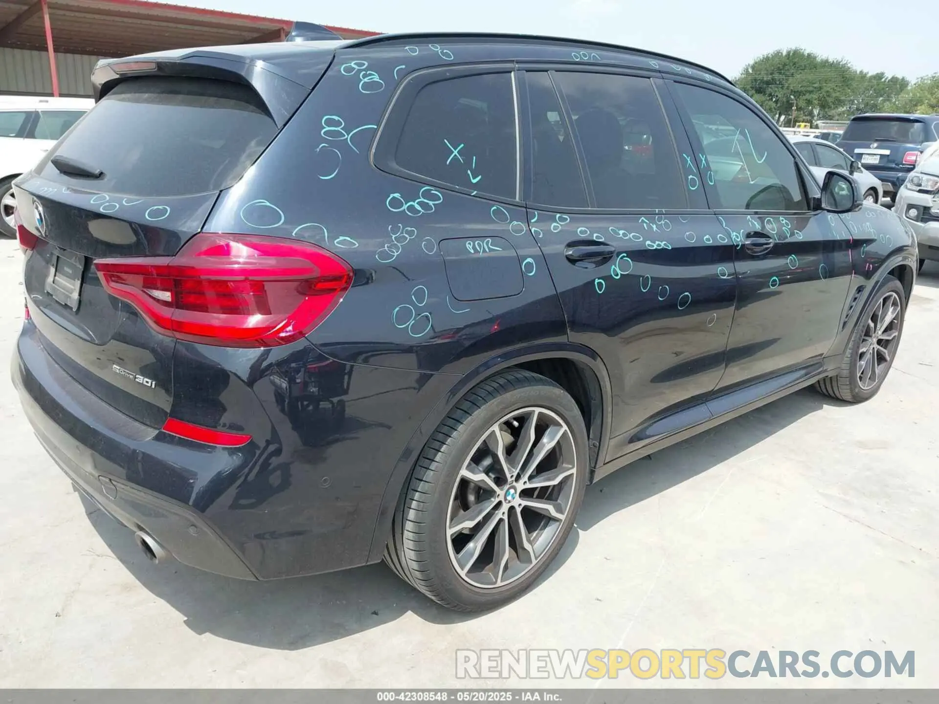 4 Photograph of a damaged car 5UXTY3C07M9D93761 BMW X3 2021