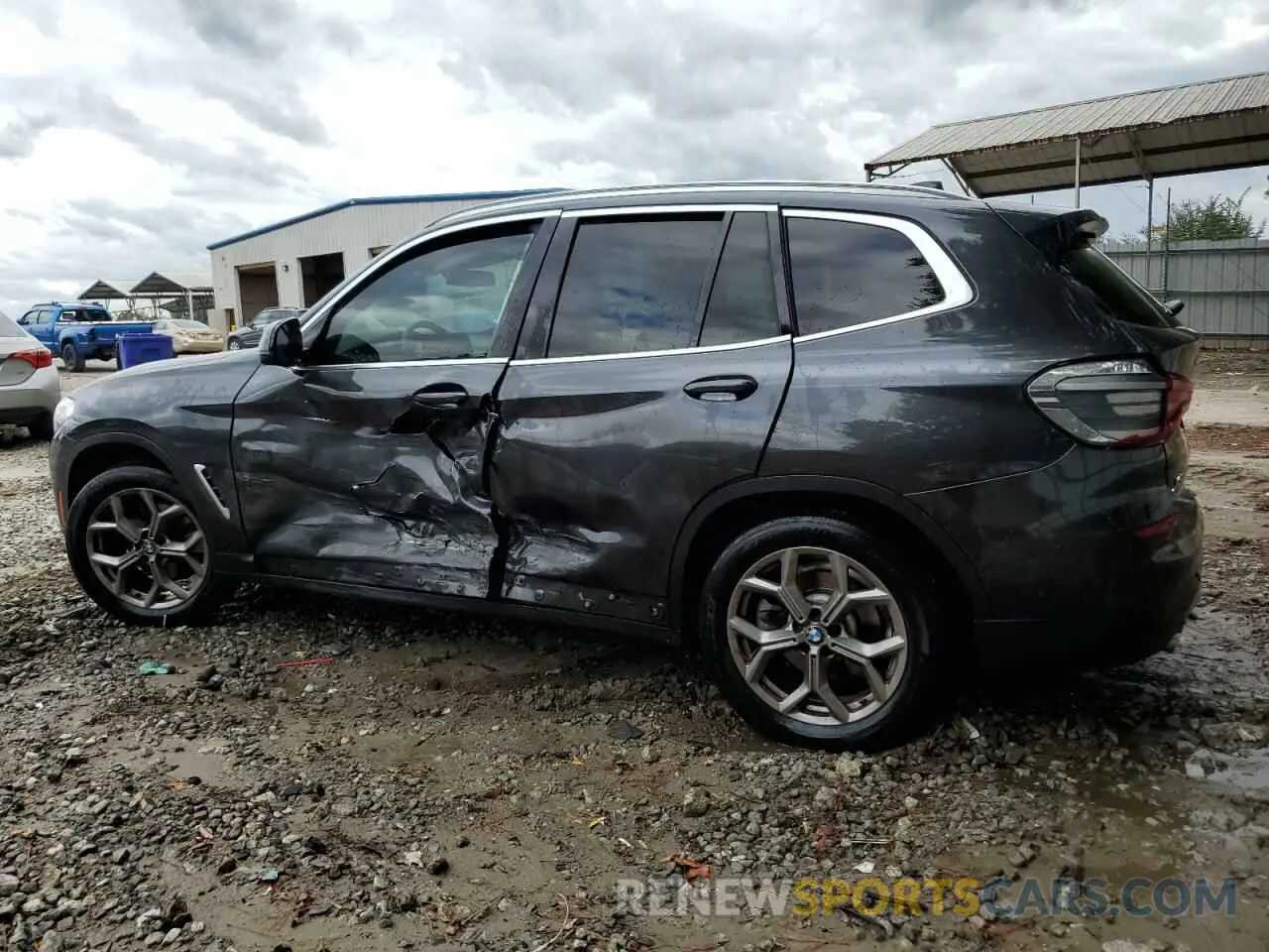 2 Photograph of a damaged car 5UXTY3C07M9E99627 BMW X3 2021