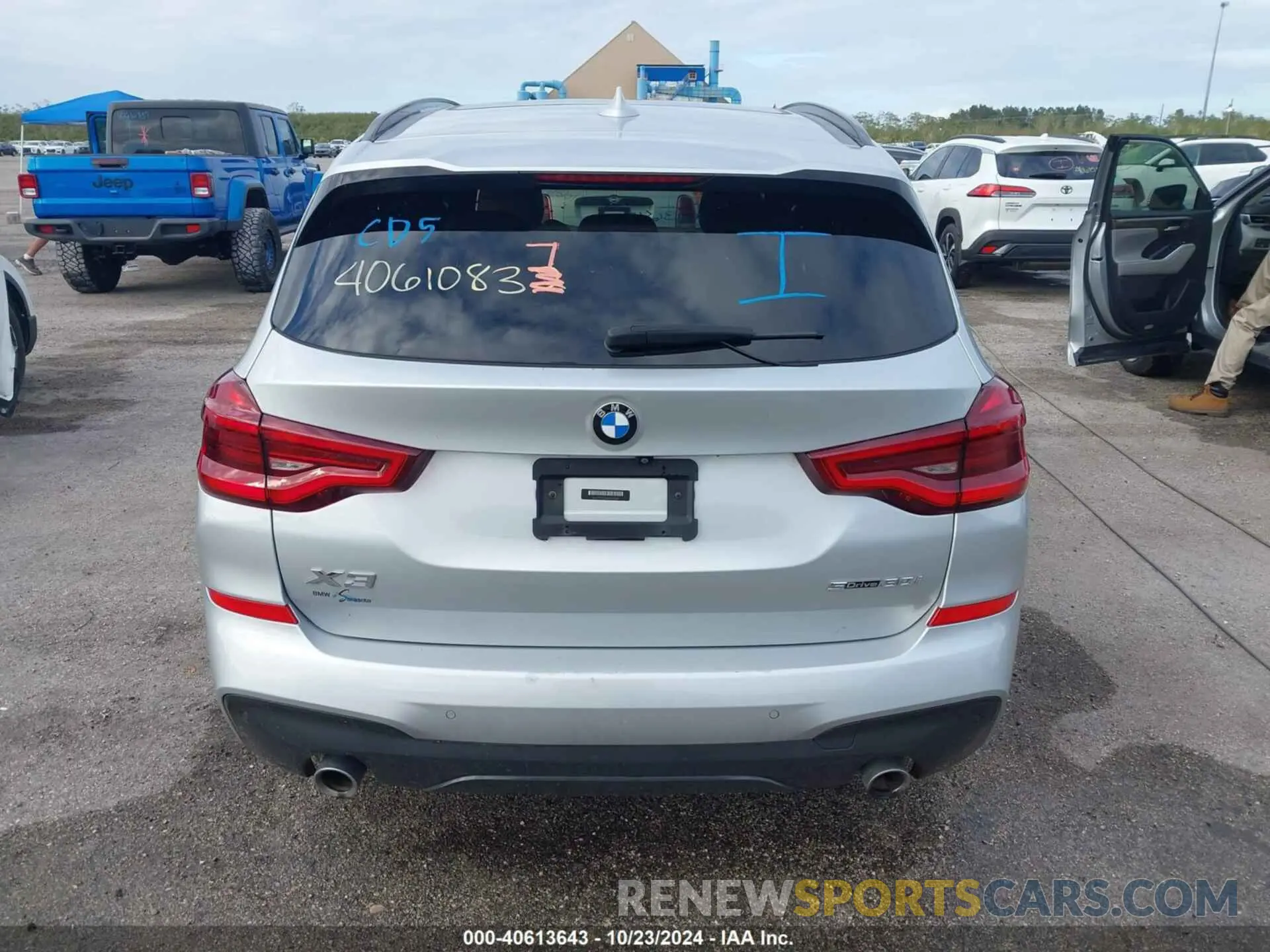 16 Photograph of a damaged car 5UXTY3C07M9F43268 BMW X3 2021