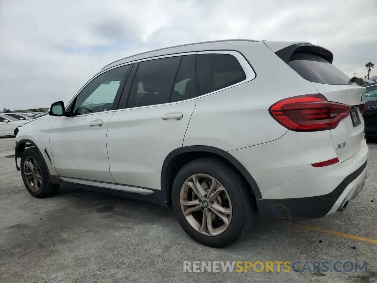 2 Photograph of a damaged car 5UXTY3C07M9H23155 BMW X3 2021