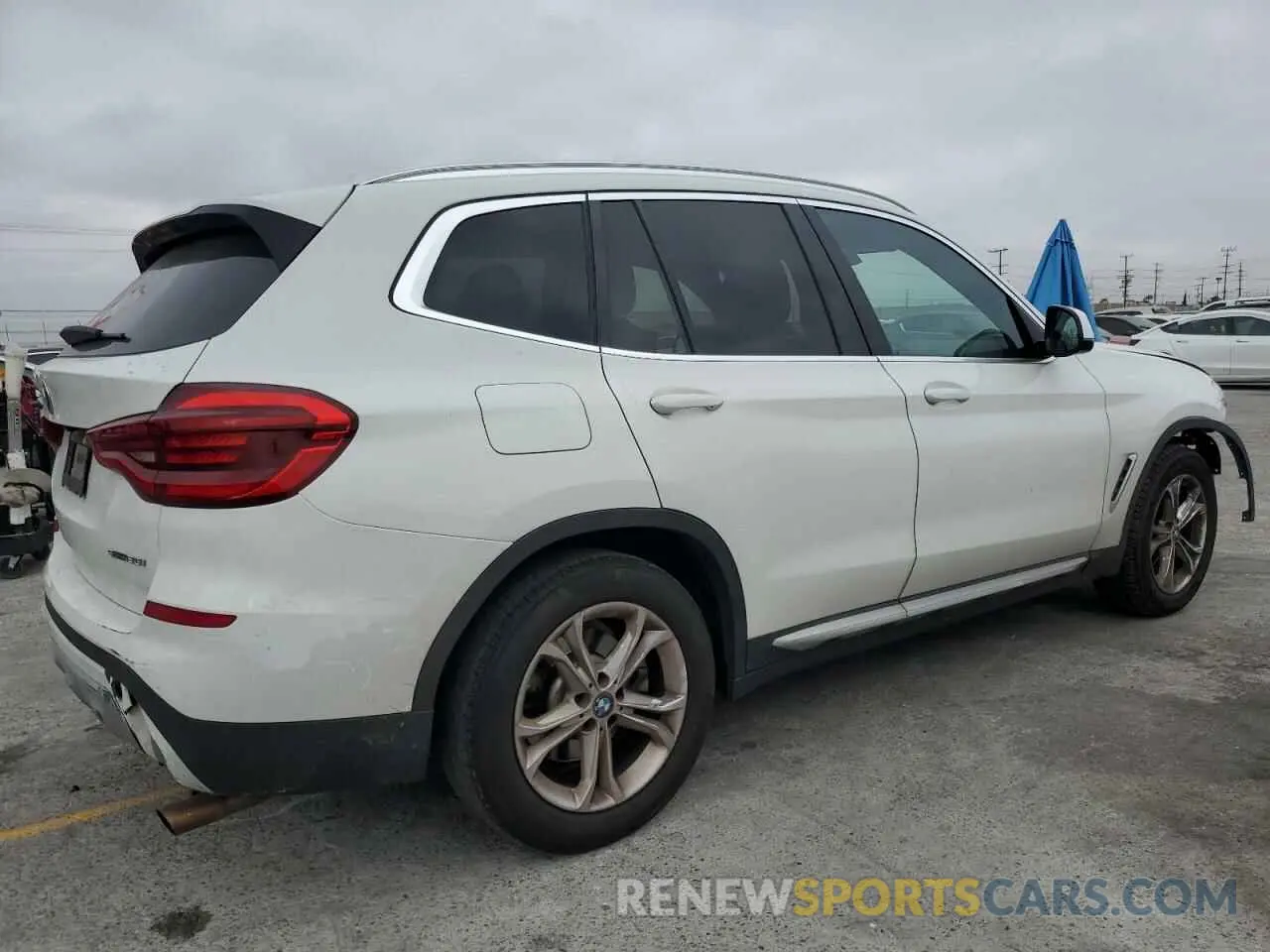 3 Photograph of a damaged car 5UXTY3C07M9H23155 BMW X3 2021