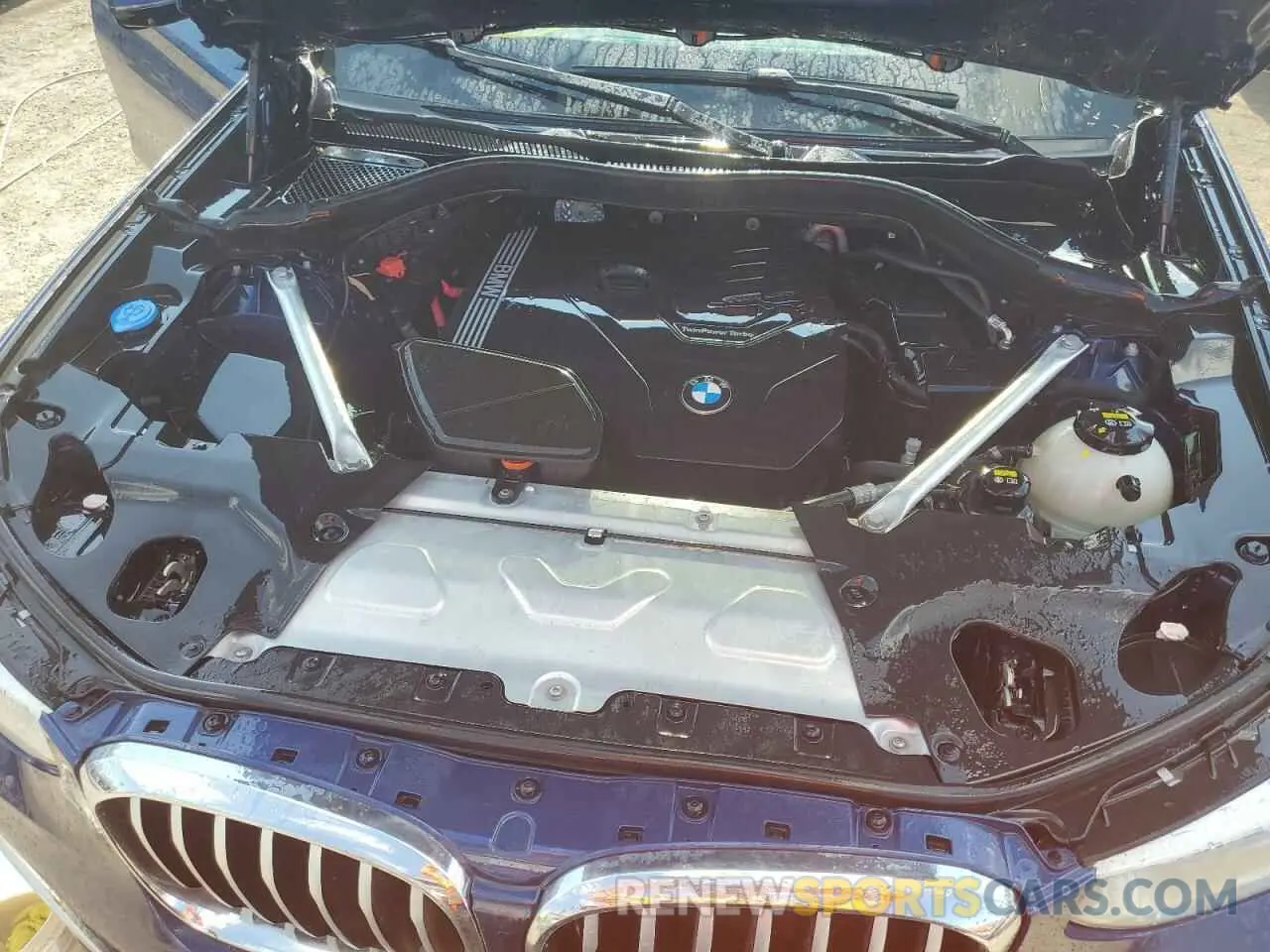 12 Photograph of a damaged car 5UXTY3C07M9H67348 BMW X3 2021