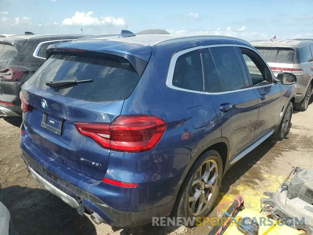 3 Photograph of a damaged car 5UXTY3C07M9H67348 BMW X3 2021