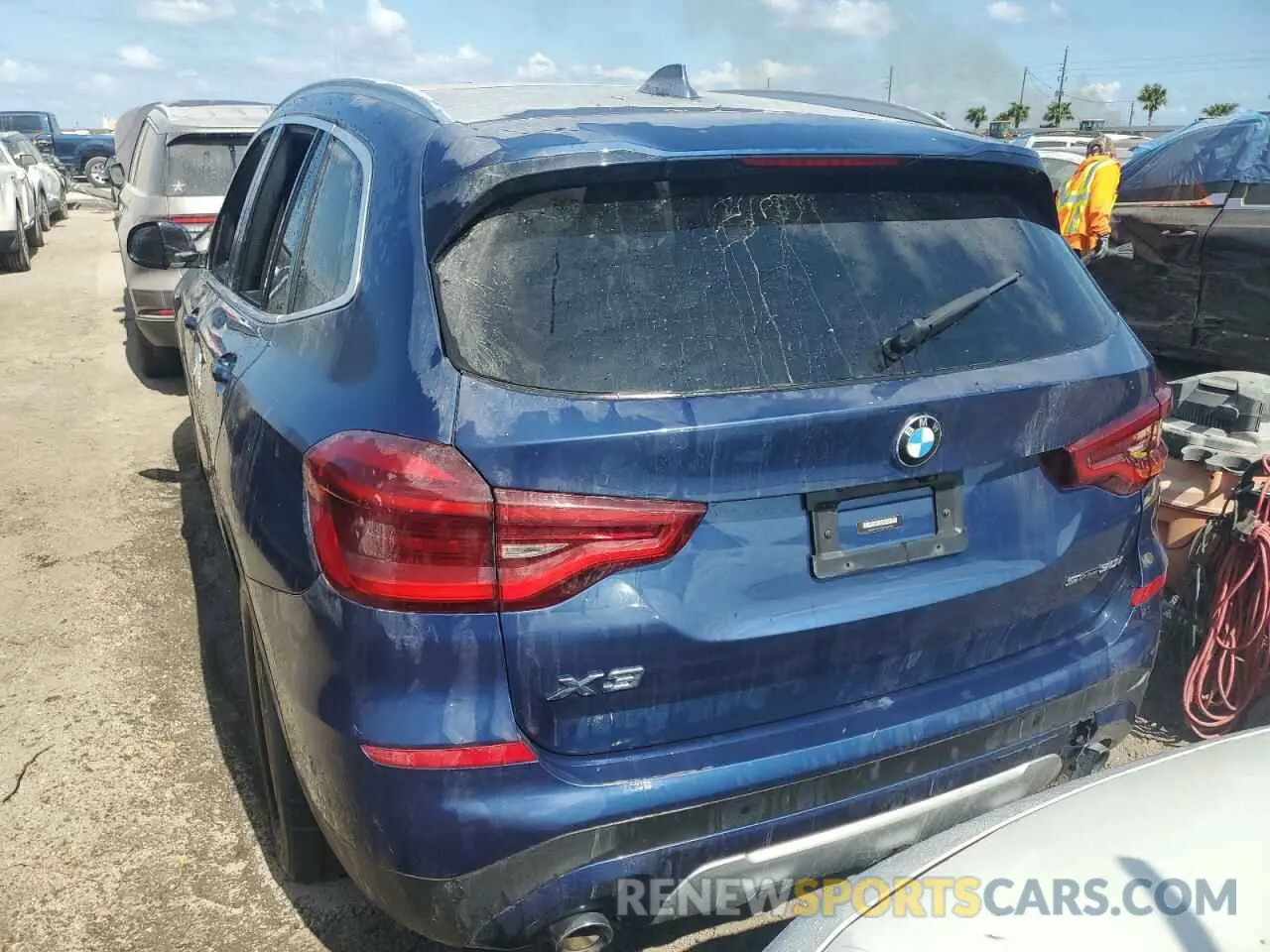 6 Photograph of a damaged car 5UXTY3C07M9H67348 BMW X3 2021