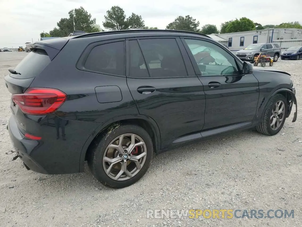 3 Photograph of a damaged car 5UXTY3C08M9E13337 BMW X3 2021