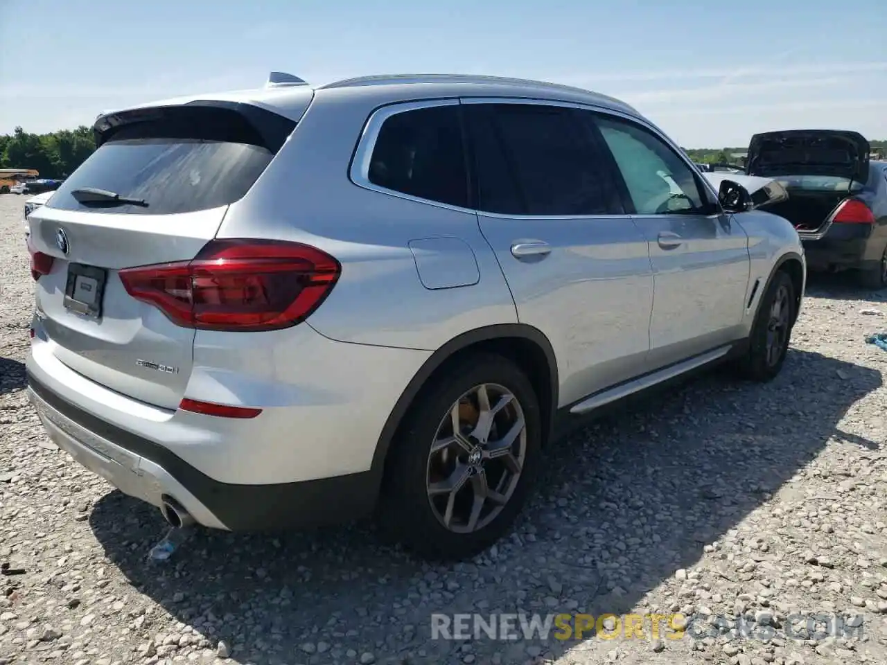 4 Photograph of a damaged car 5UXTY3C08M9E21910 BMW X3 2021