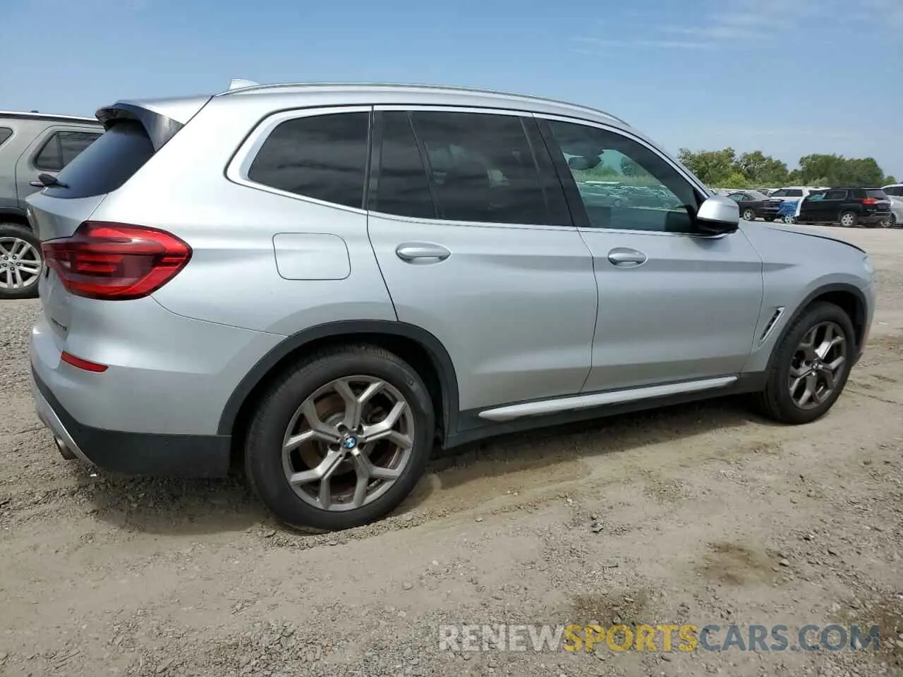 3 Photograph of a damaged car 5UXTY3C08M9E37198 BMW X3 2021