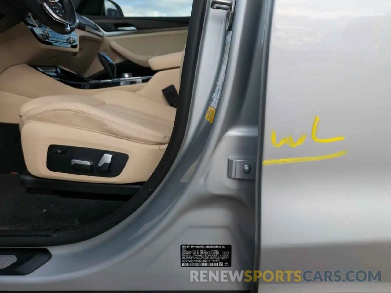 13 Photograph of a damaged car 5UXTY3C08M9G09911 BMW X3 2021
