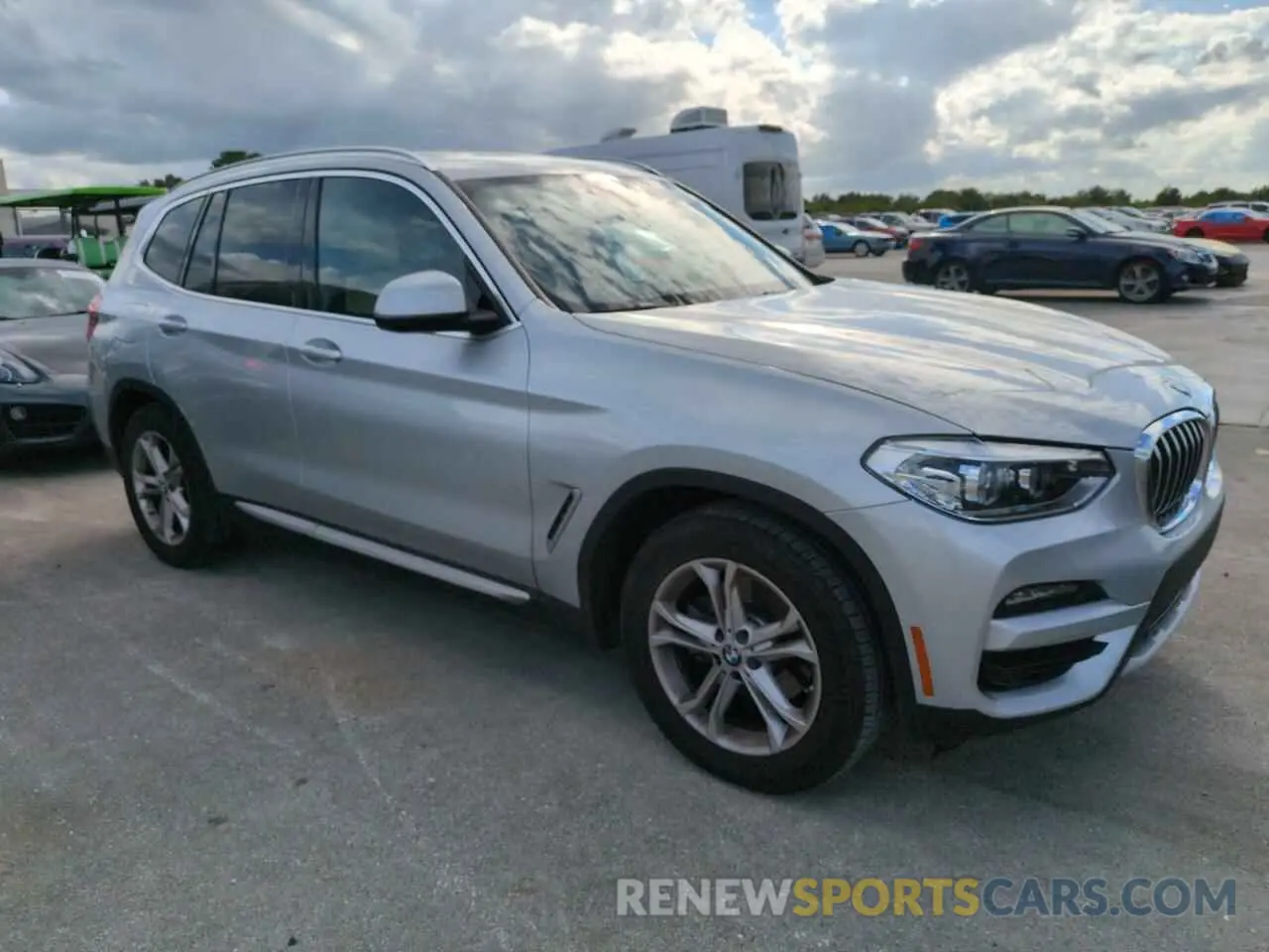 4 Photograph of a damaged car 5UXTY3C08M9G09911 BMW X3 2021