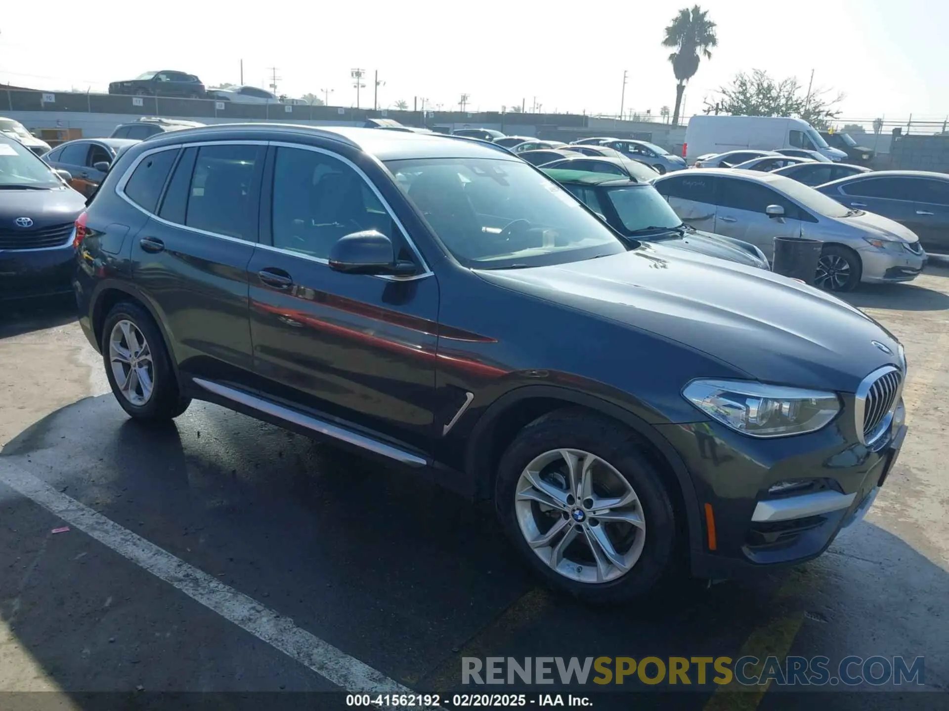 1 Photograph of a damaged car 5UXTY3C08M9G12128 BMW X3 2021