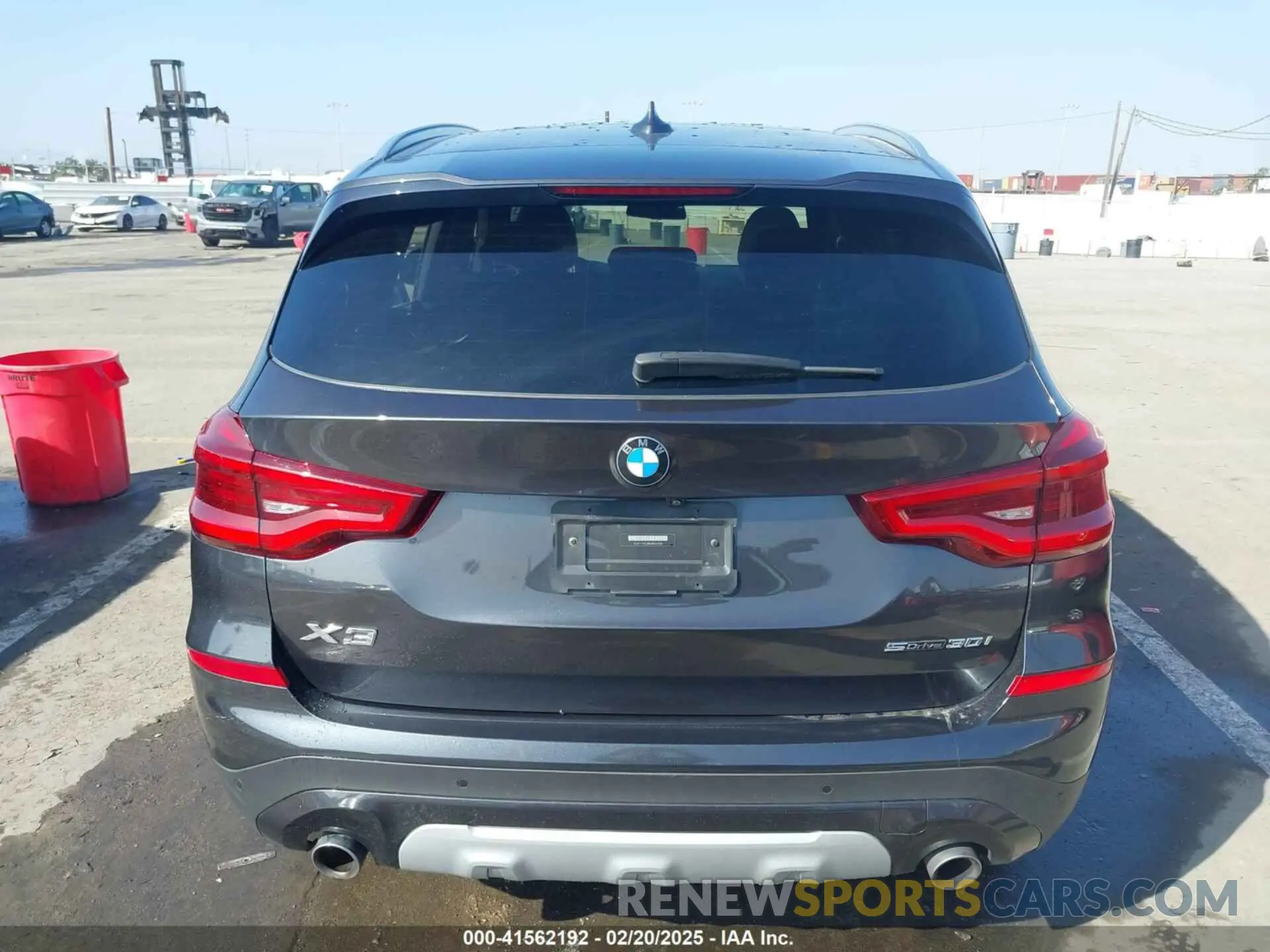 16 Photograph of a damaged car 5UXTY3C08M9G12128 BMW X3 2021