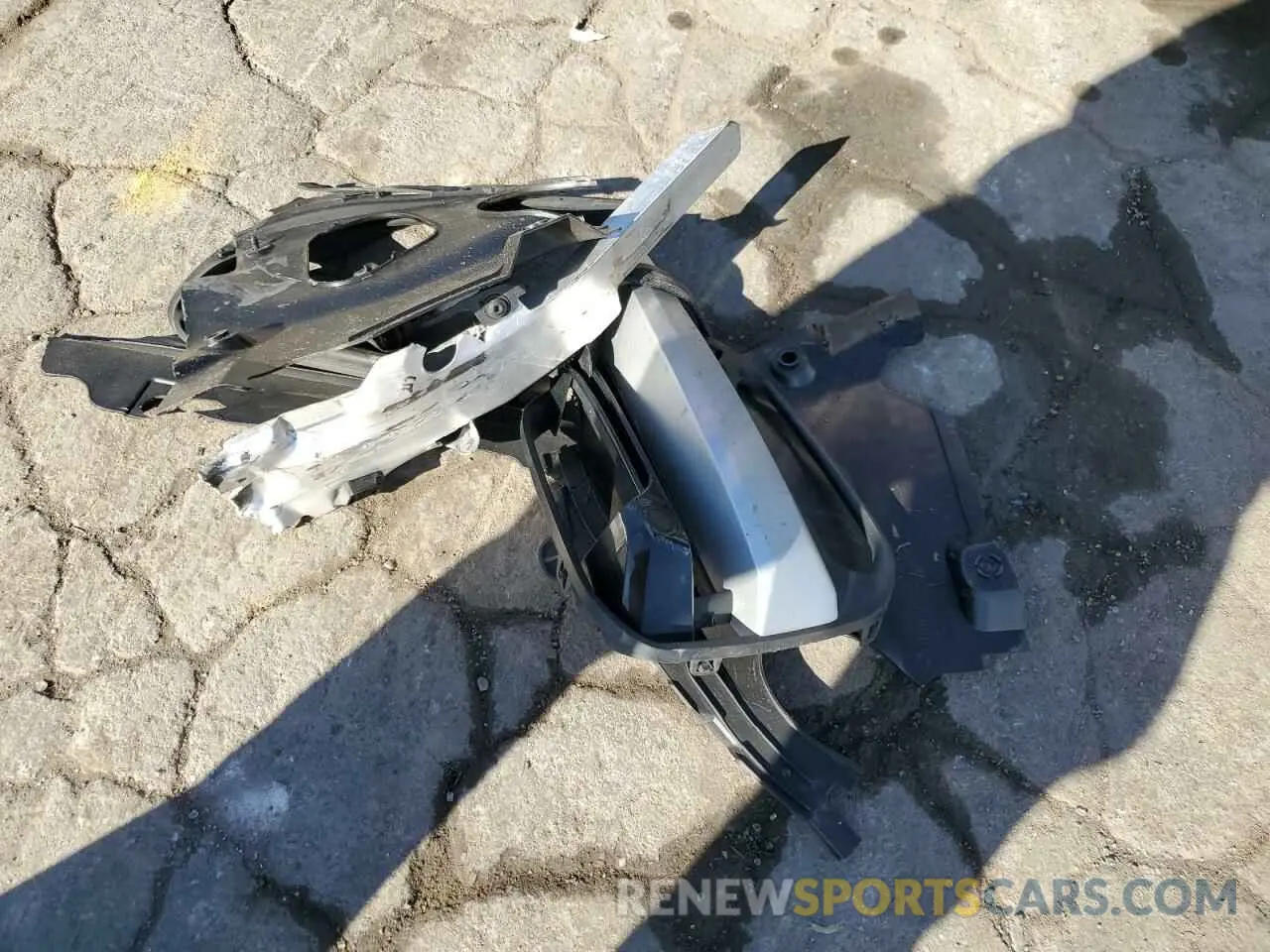 13 Photograph of a damaged car 5UXTY3C08M9G37045 BMW X3 2021