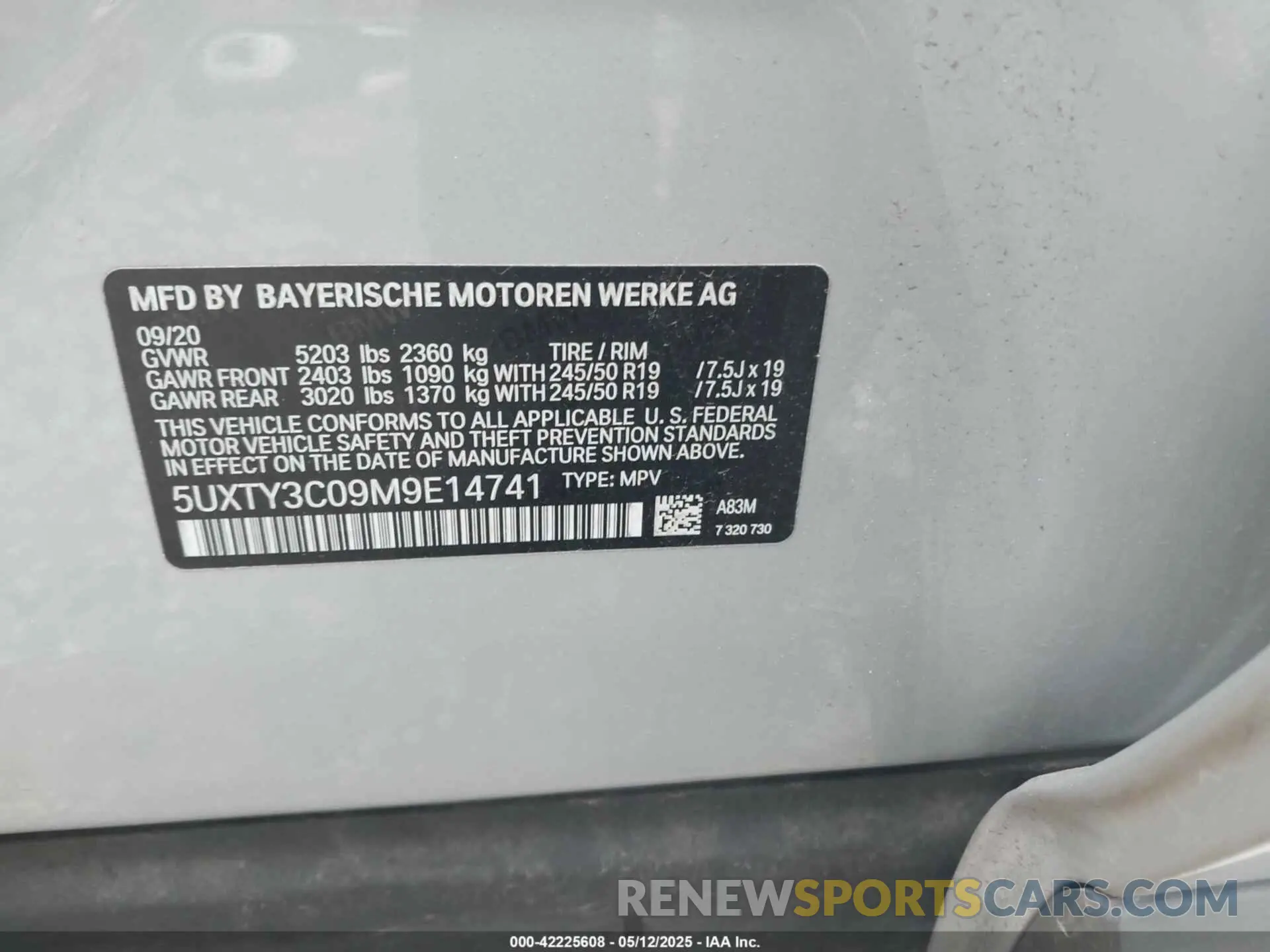 9 Photograph of a damaged car 5UXTY3C09M9E14741 BMW X3 2021