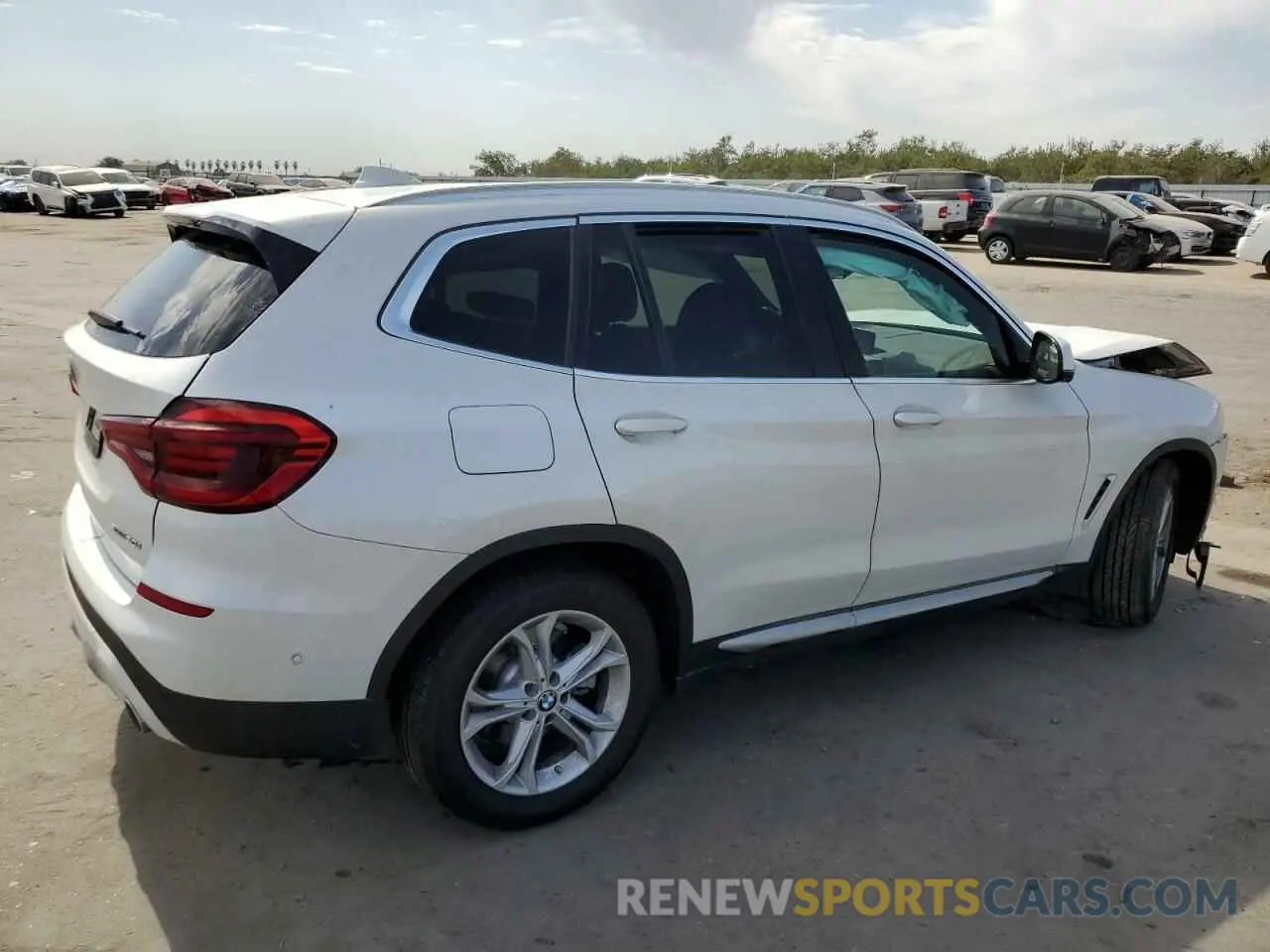 3 Photograph of a damaged car 5UXTY3C09M9F20946 BMW X3 2021