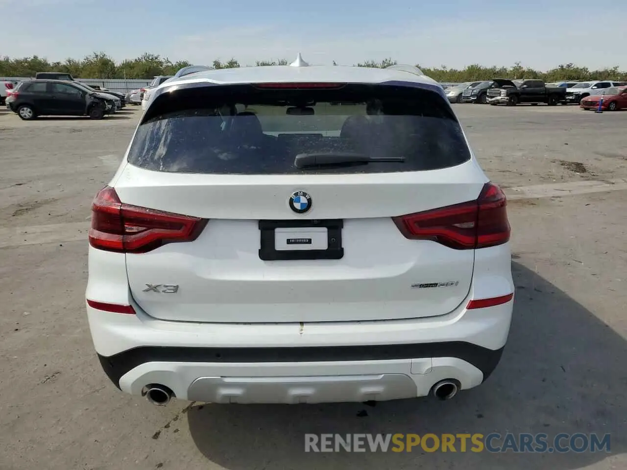 6 Photograph of a damaged car 5UXTY3C09M9F20946 BMW X3 2021