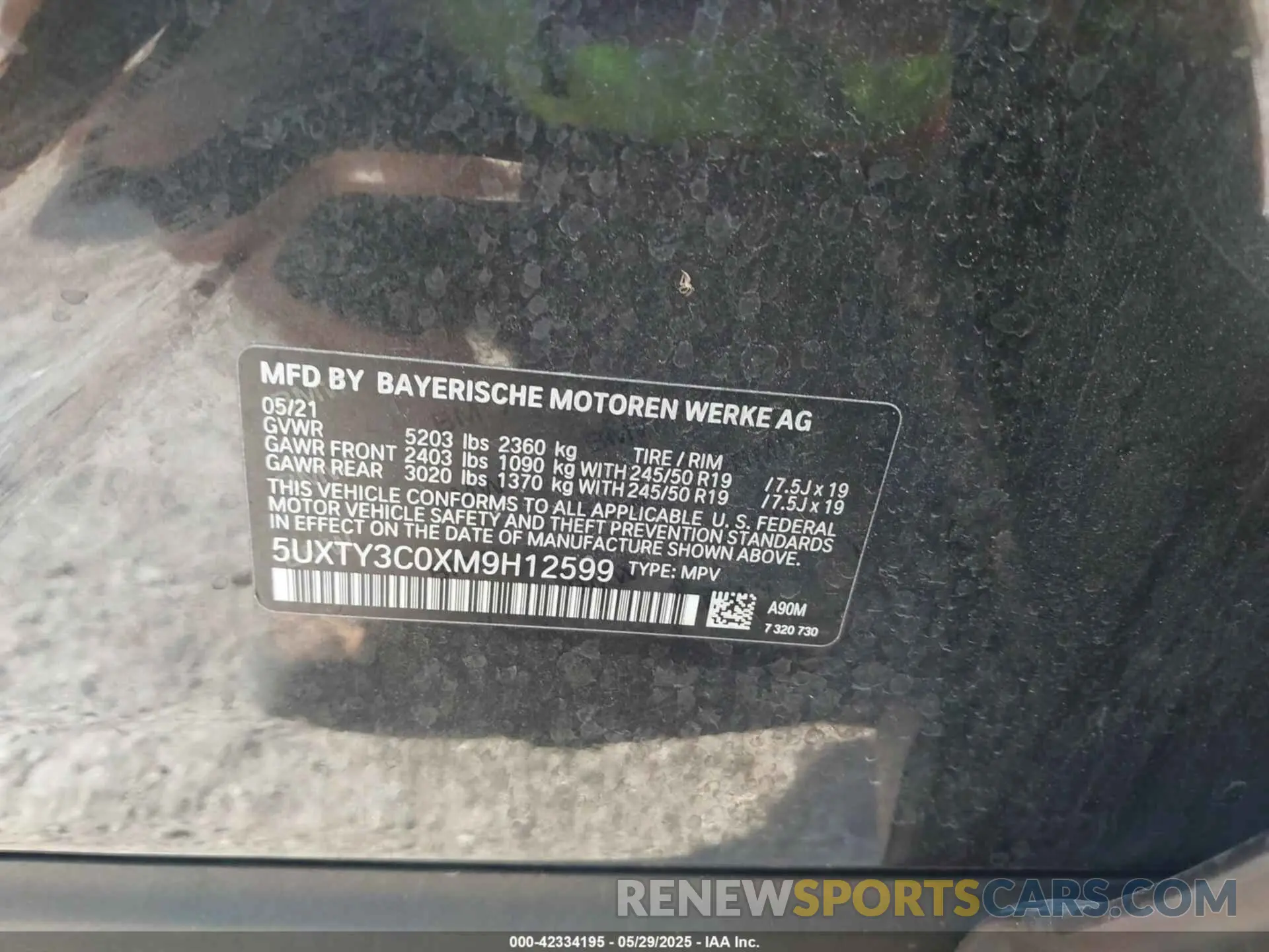 9 Photograph of a damaged car 5UXTY3C0XM9H12599 BMW X3 2021