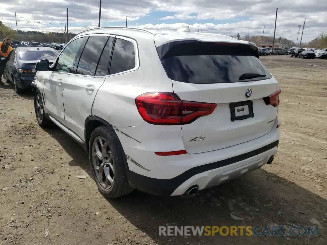 3 Photograph of a damaged car 5UXTY5C00M9E81143 BMW X3 2021