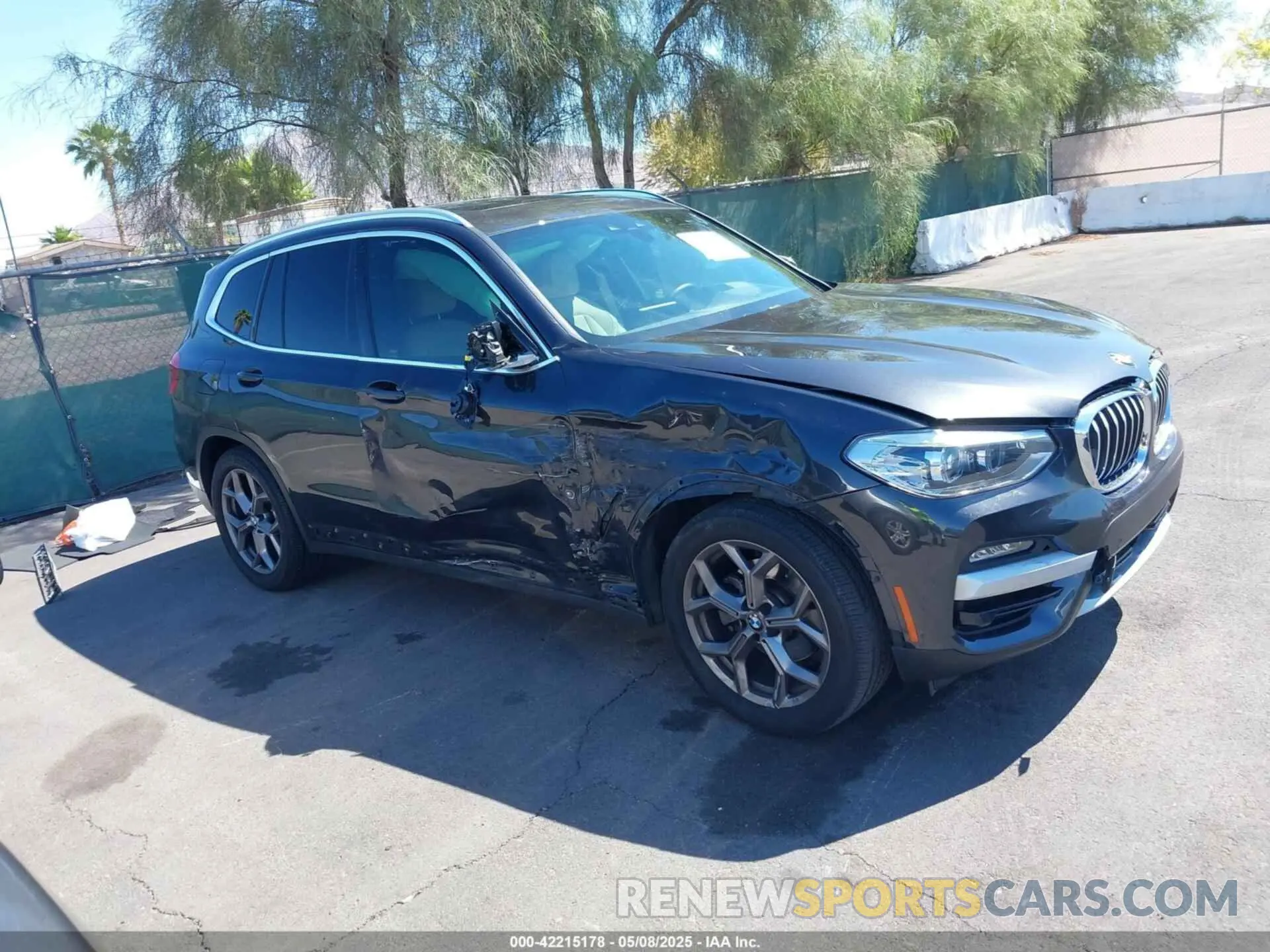 1 Photograph of a damaged car 5UXTY5C00M9E87427 BMW X3 2021