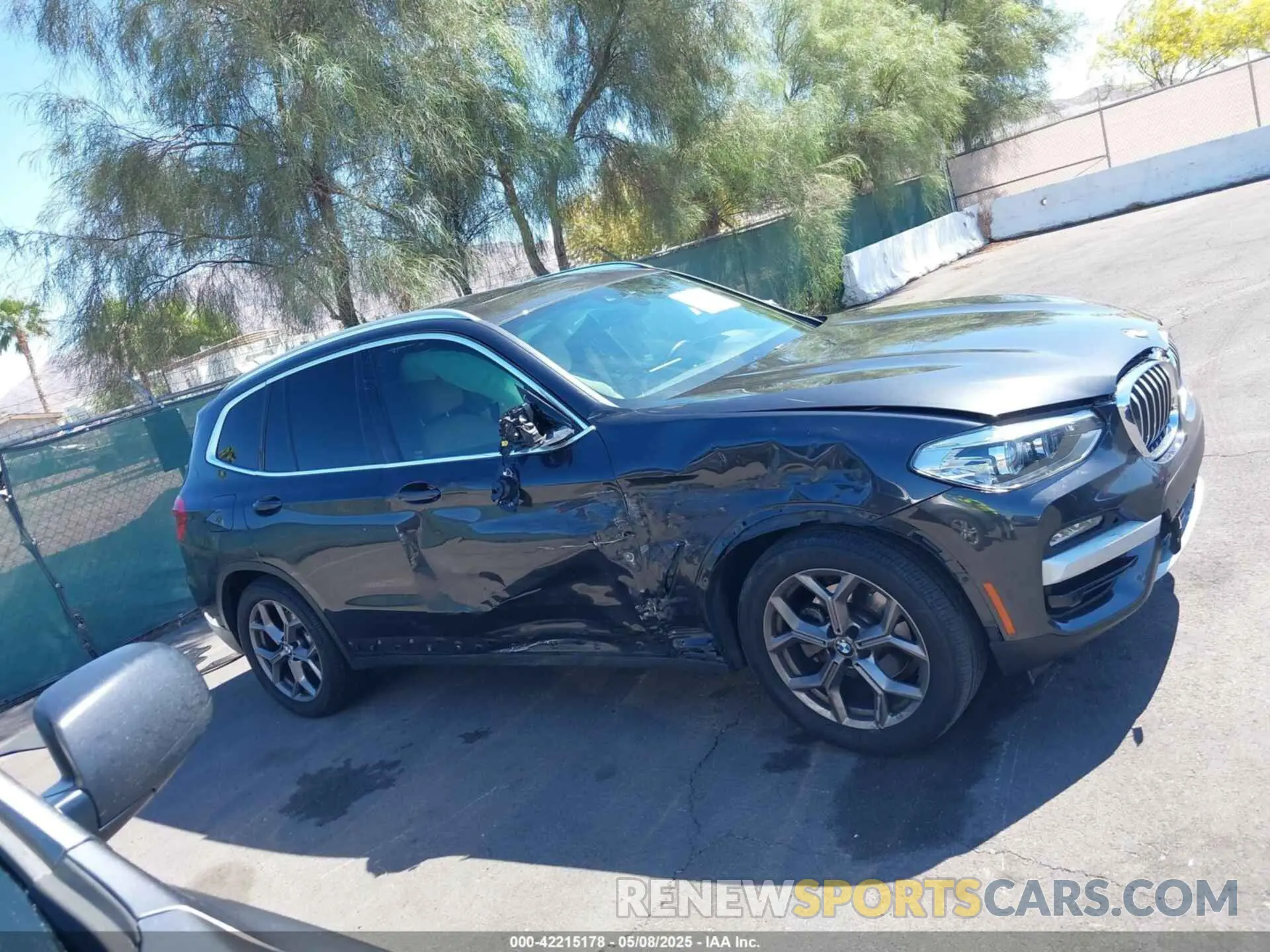 13 Photograph of a damaged car 5UXTY5C00M9E87427 BMW X3 2021