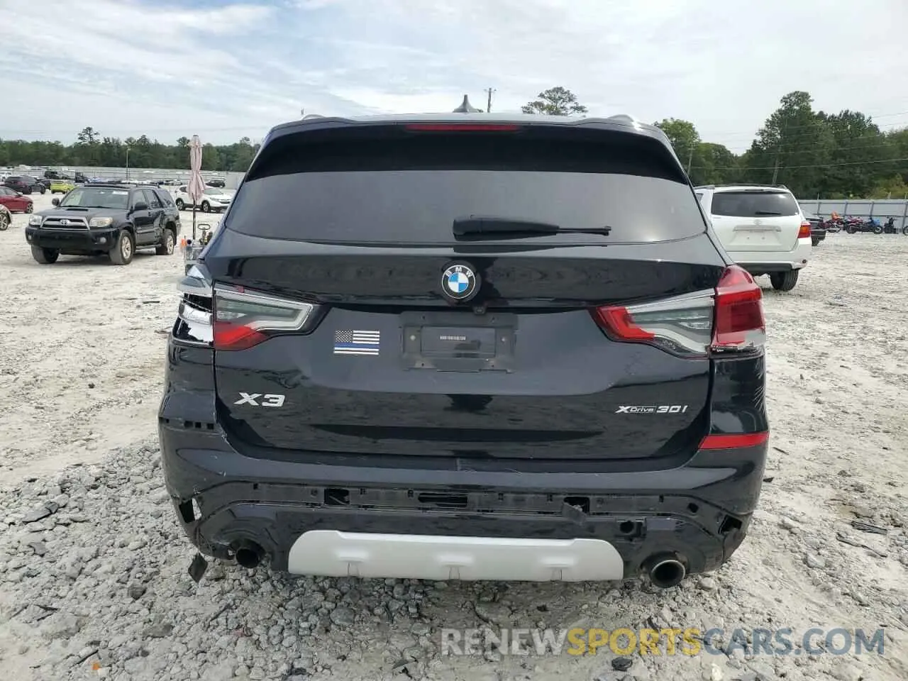 6 Photograph of a damaged car 5UXTY5C00M9F99211 BMW X3 2021