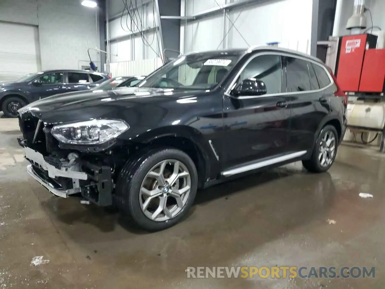 1 Photograph of a damaged car 5UXTY5C00M9G20803 BMW X3 2021