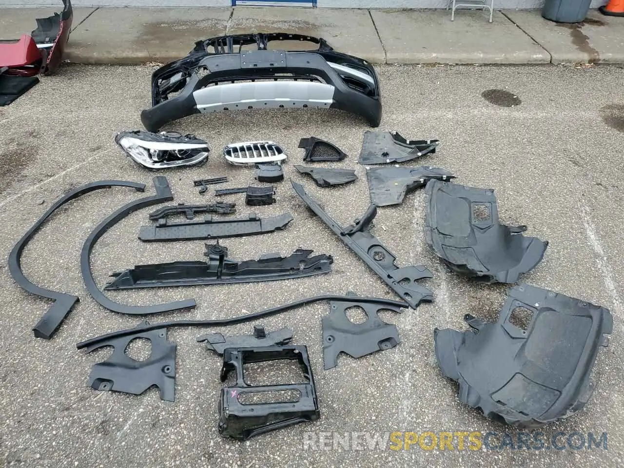 14 Photograph of a damaged car 5UXTY5C00M9G20803 BMW X3 2021