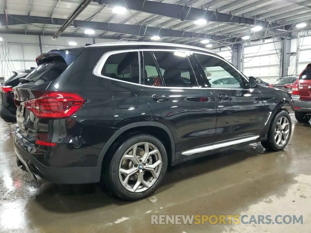 3 Photograph of a damaged car 5UXTY5C00M9G20803 BMW X3 2021