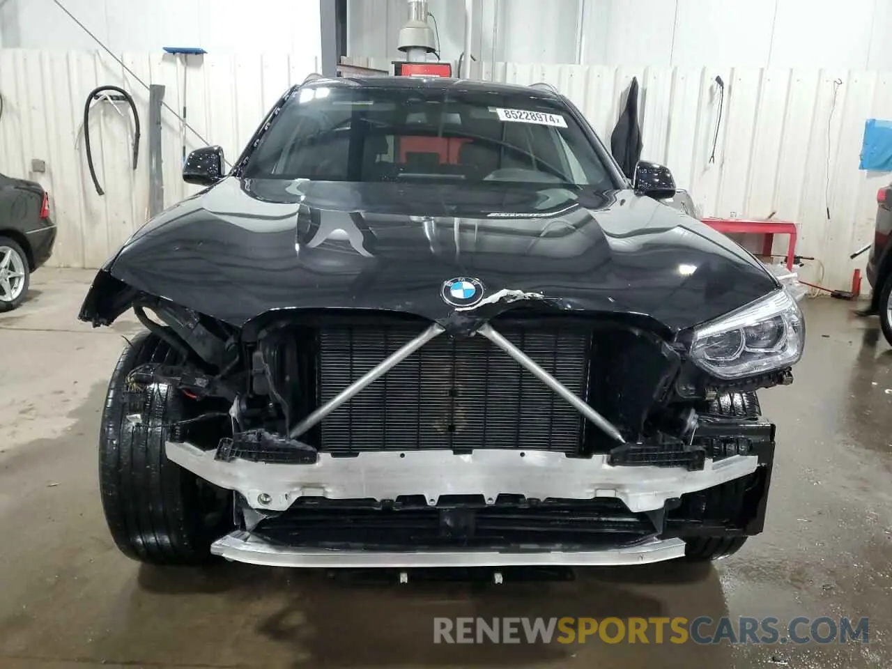 5 Photograph of a damaged car 5UXTY5C00M9G20803 BMW X3 2021