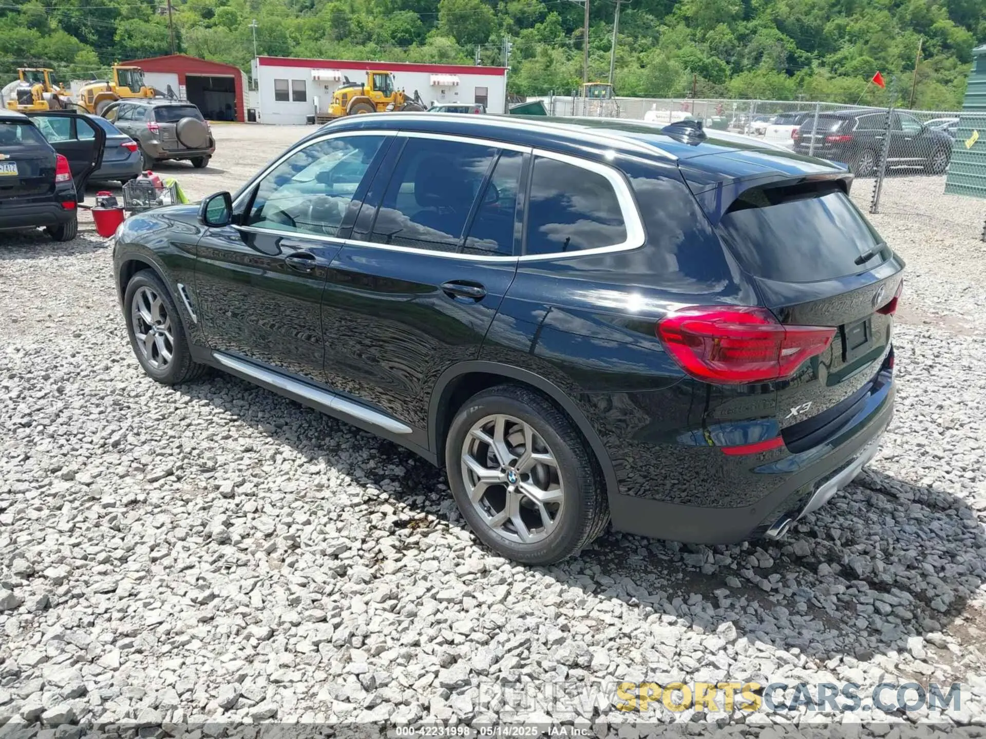 3 Photograph of a damaged car 5UXTY5C00M9H04412 BMW X3 2021