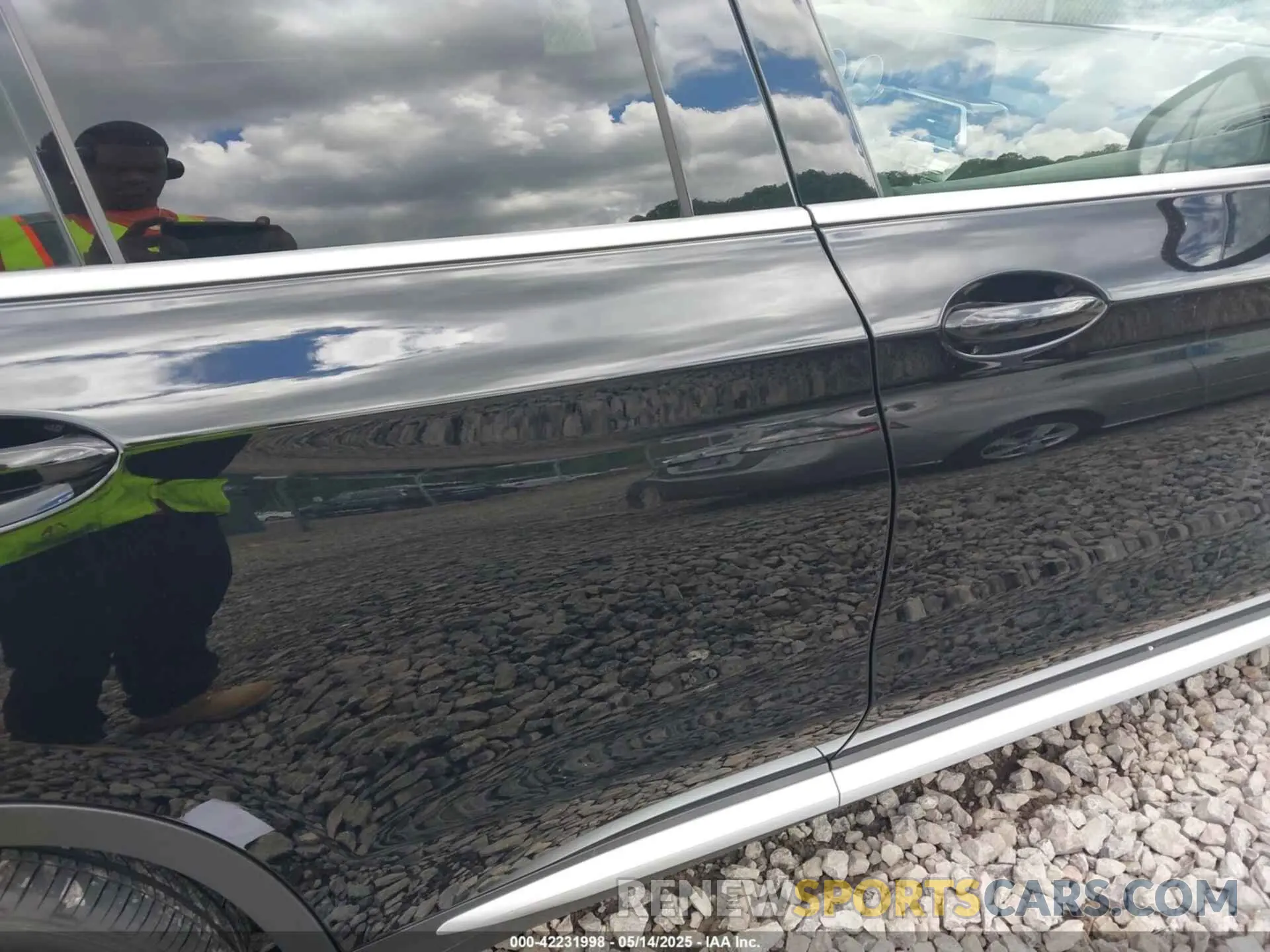 6 Photograph of a damaged car 5UXTY5C00M9H04412 BMW X3 2021
