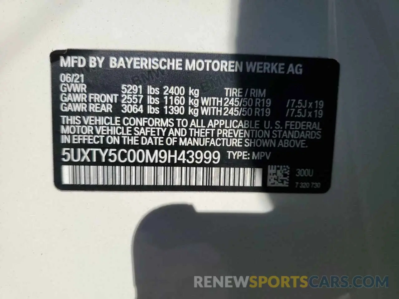 13 Photograph of a damaged car 5UXTY5C00M9H43999 BMW X3 2021