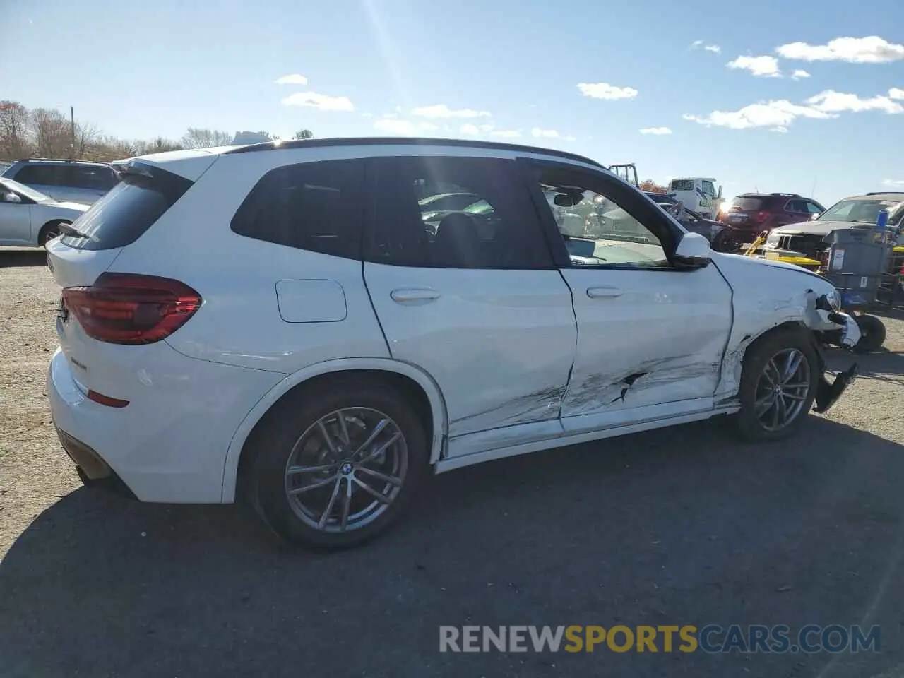 3 Photograph of a damaged car 5UXTY5C00M9H43999 BMW X3 2021