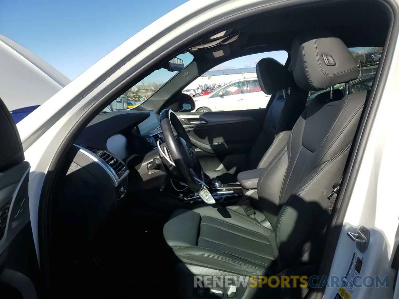 7 Photograph of a damaged car 5UXTY5C00M9H43999 BMW X3 2021