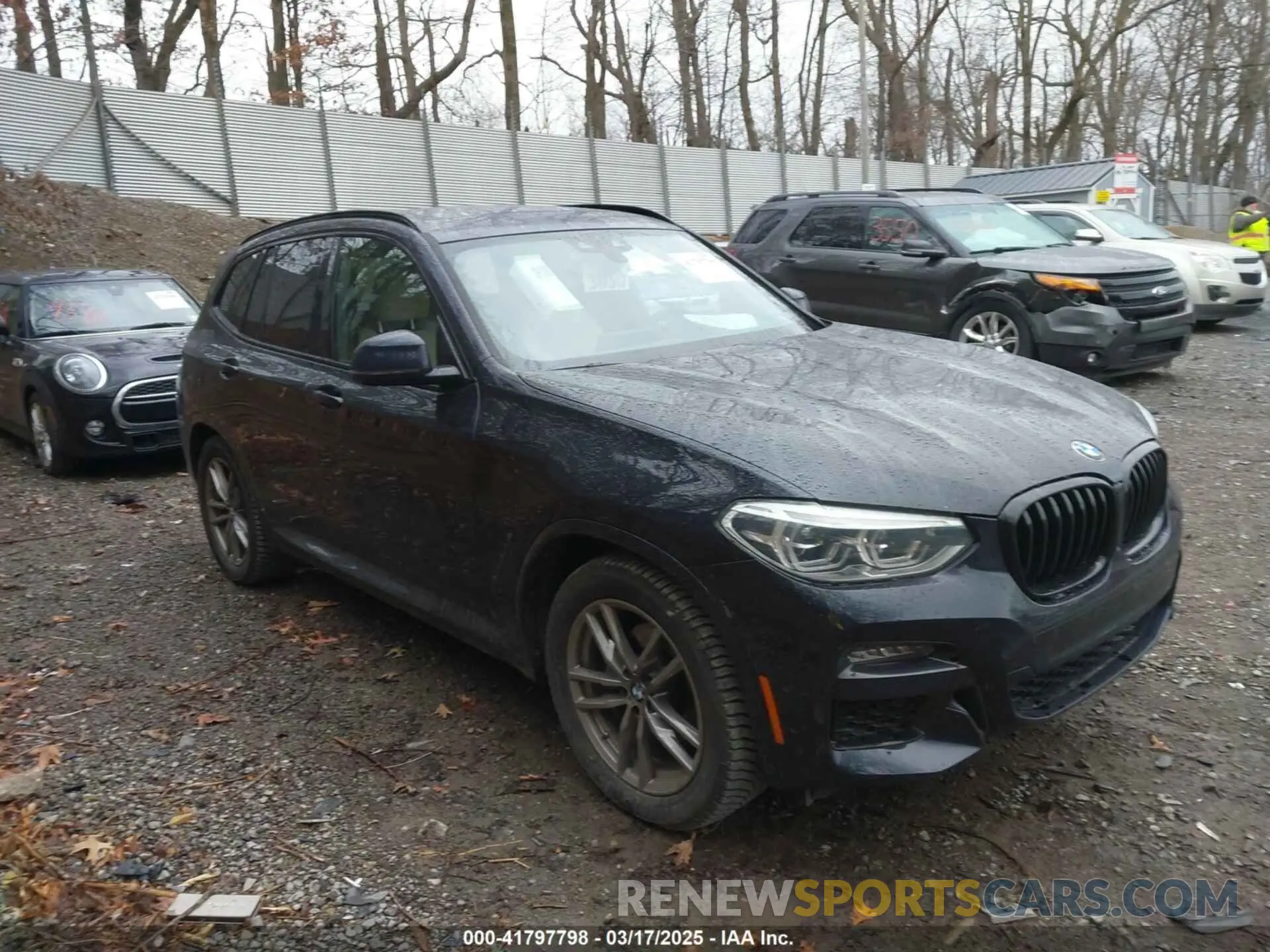 1 Photograph of a damaged car 5UXTY5C00M9H80275 BMW X3 2021