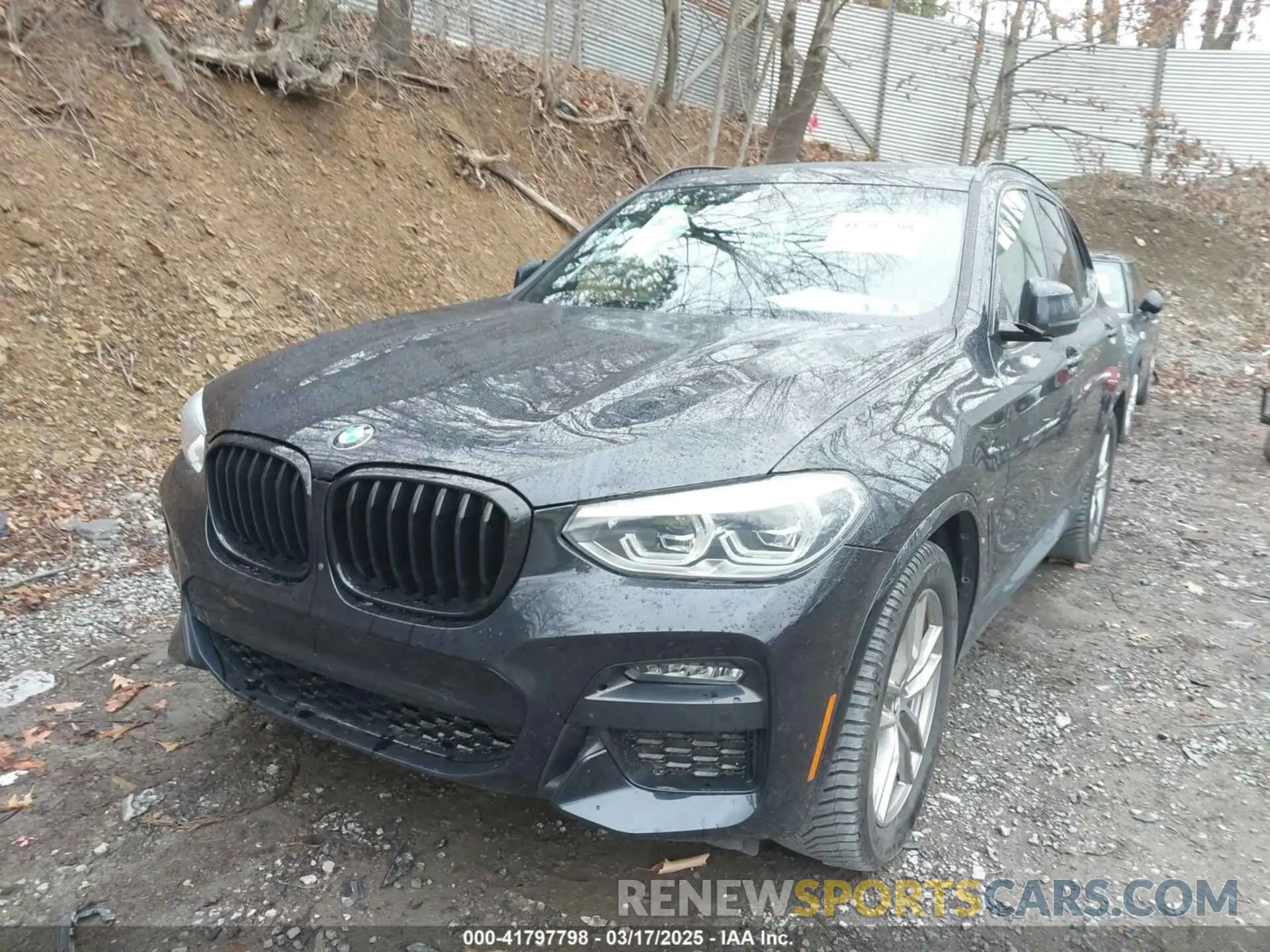 21 Photograph of a damaged car 5UXTY5C00M9H80275 BMW X3 2021