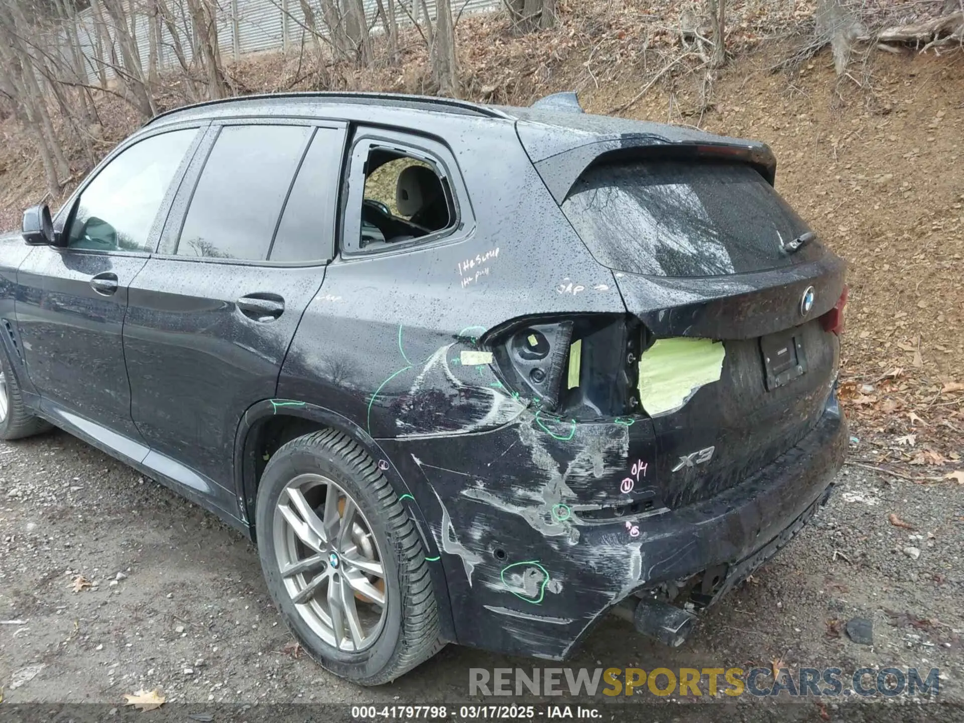 6 Photograph of a damaged car 5UXTY5C00M9H80275 BMW X3 2021