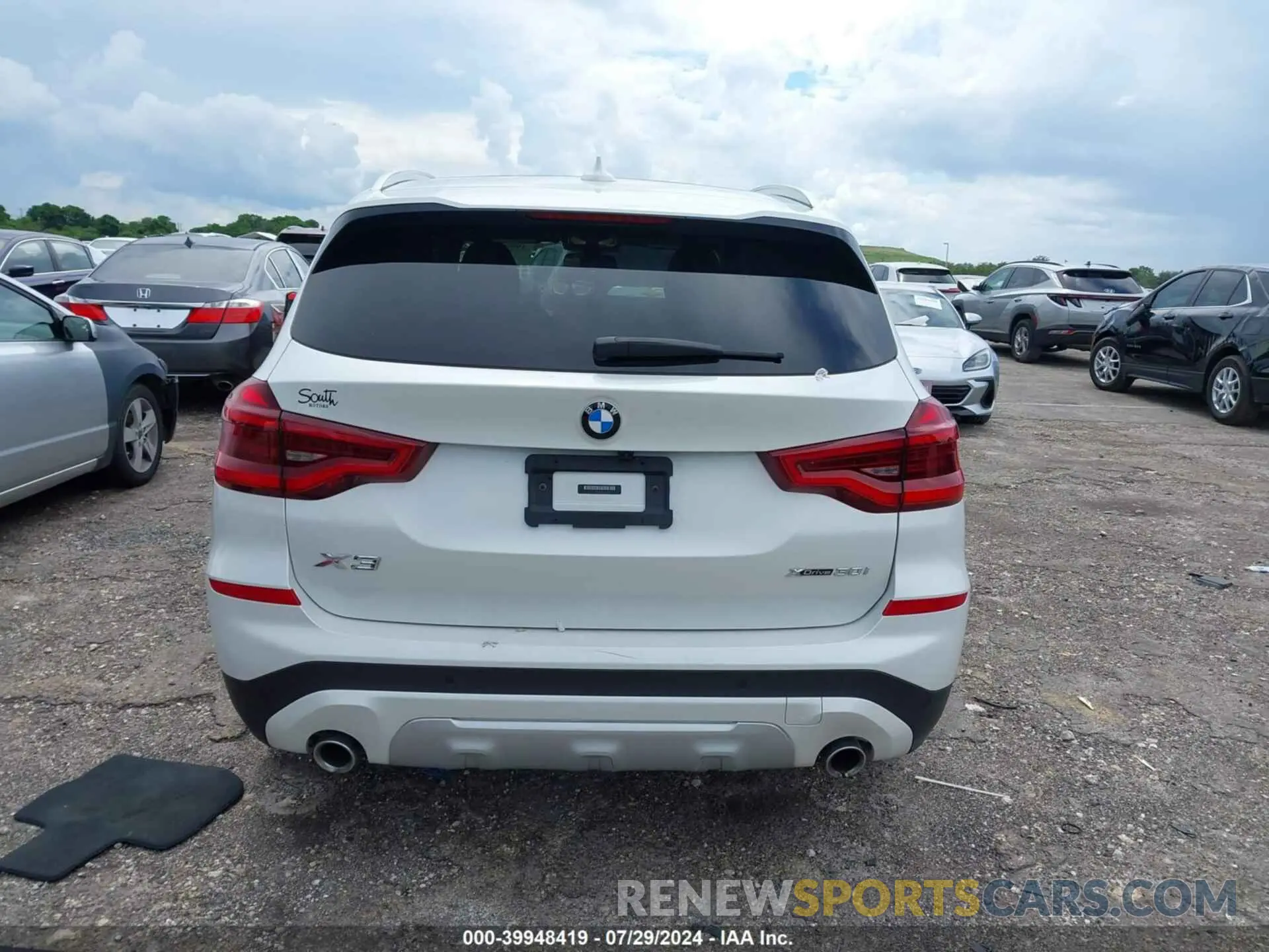 16 Photograph of a damaged car 5UXTY5C01M9E45736 BMW X3 2021
