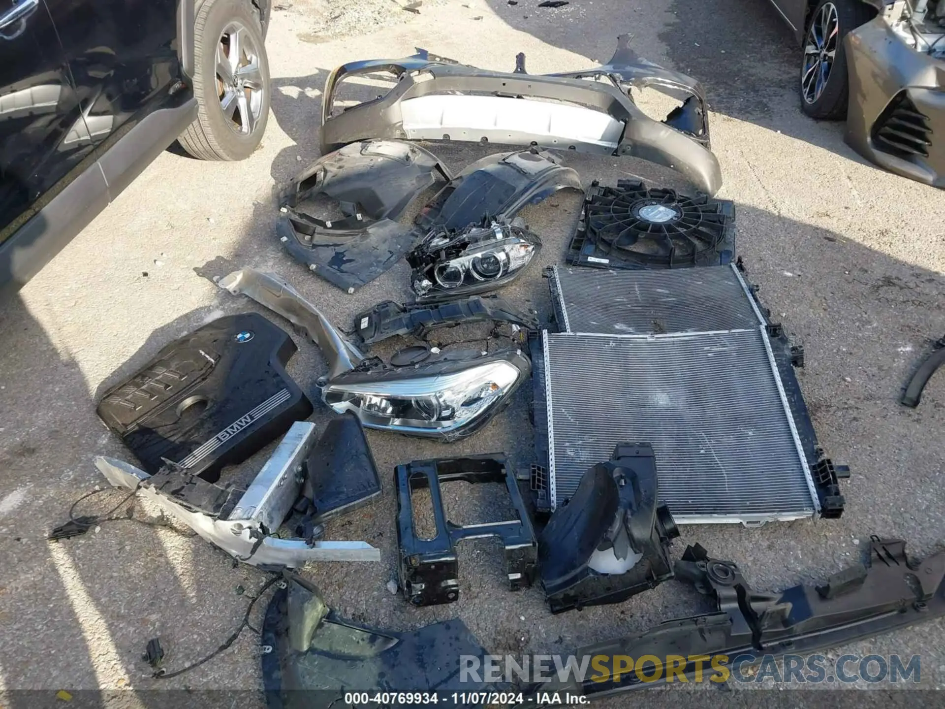 12 Photograph of a damaged car 5UXTY5C01M9F33198 BMW X3 2021