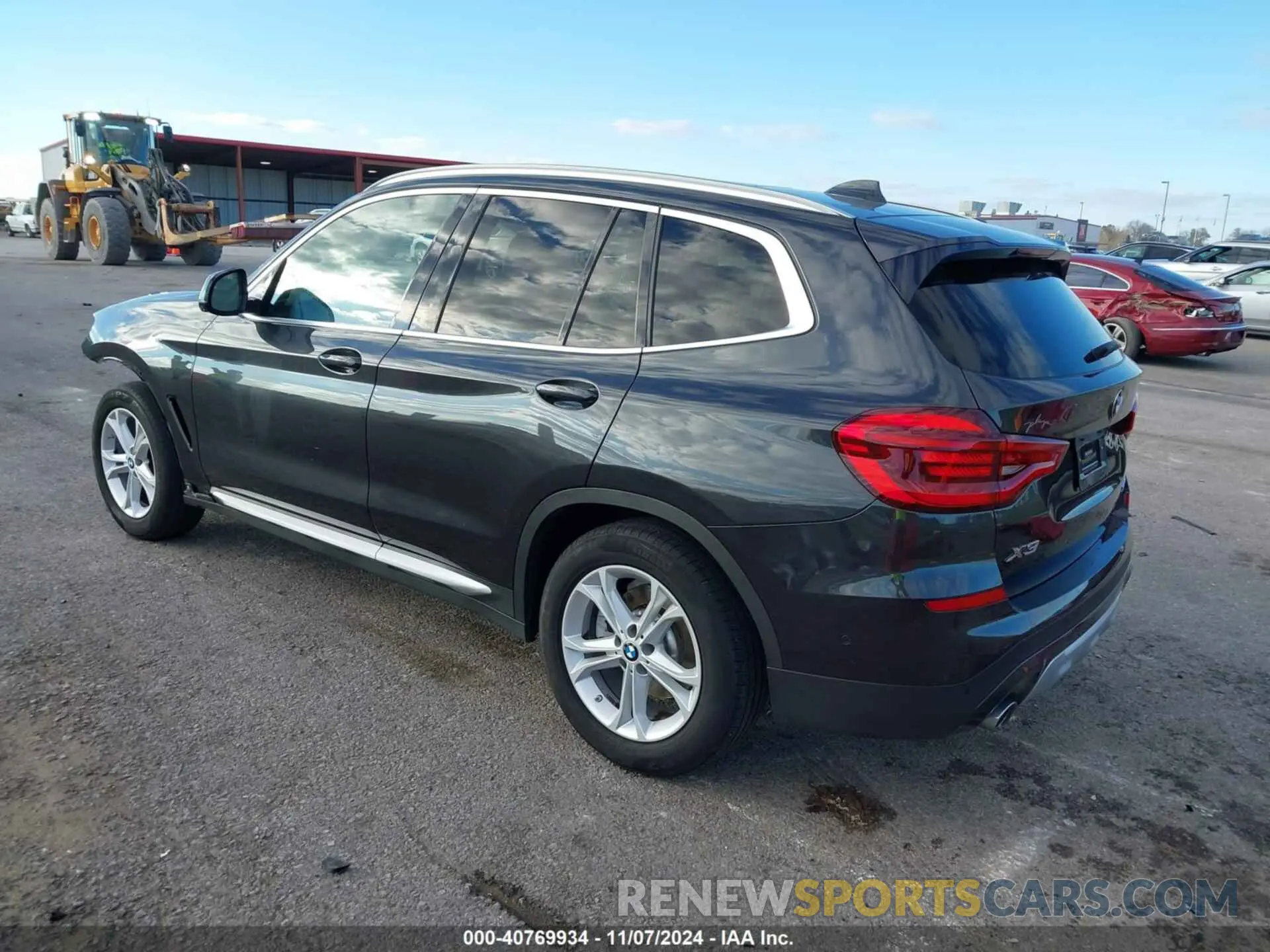 3 Photograph of a damaged car 5UXTY5C01M9F33198 BMW X3 2021