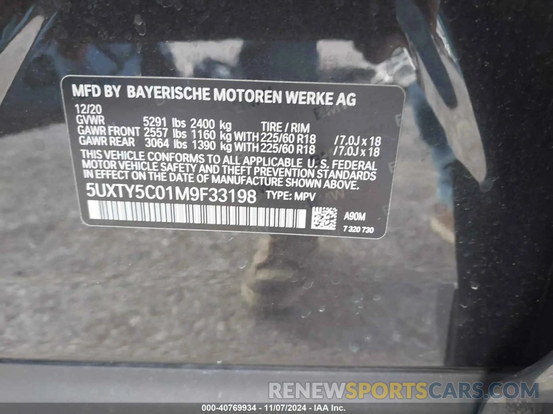 9 Photograph of a damaged car 5UXTY5C01M9F33198 BMW X3 2021