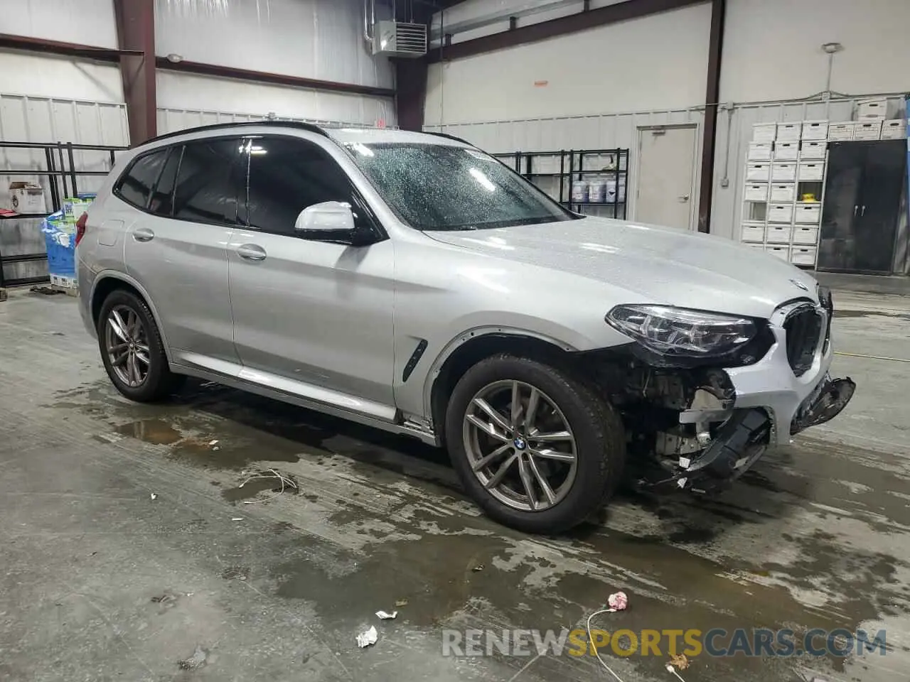 4 Photograph of a damaged car 5UXTY5C01M9F82465 BMW X3 2021