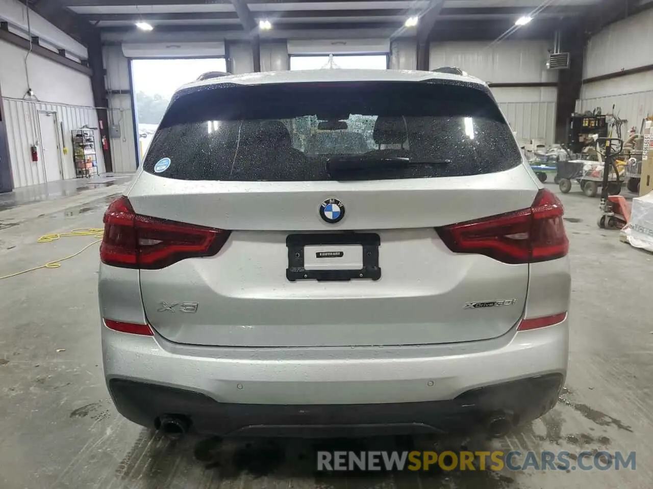 6 Photograph of a damaged car 5UXTY5C01M9F82465 BMW X3 2021