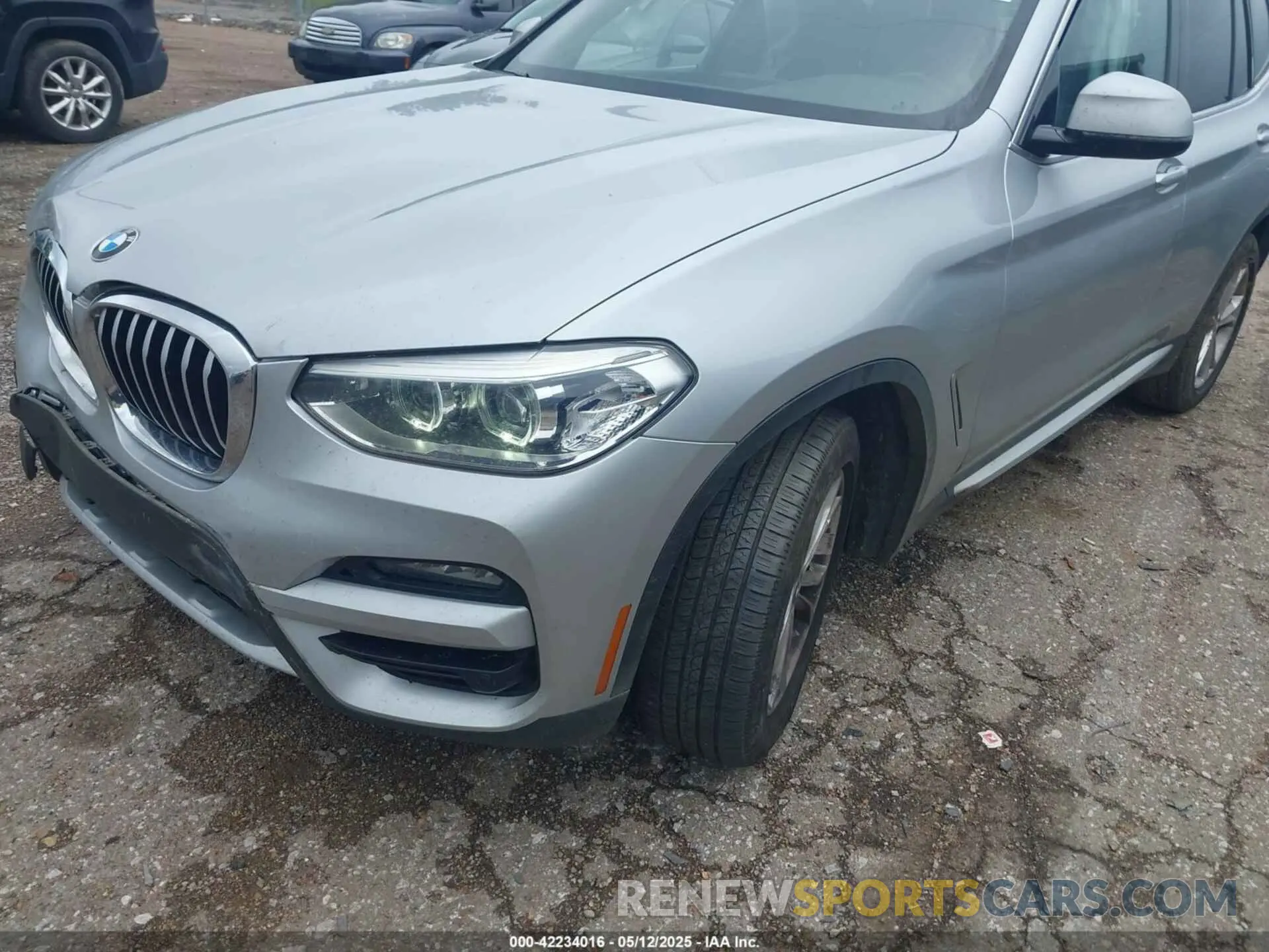 18 Photograph of a damaged car 5UXTY5C01M9H22613 BMW X3 2021