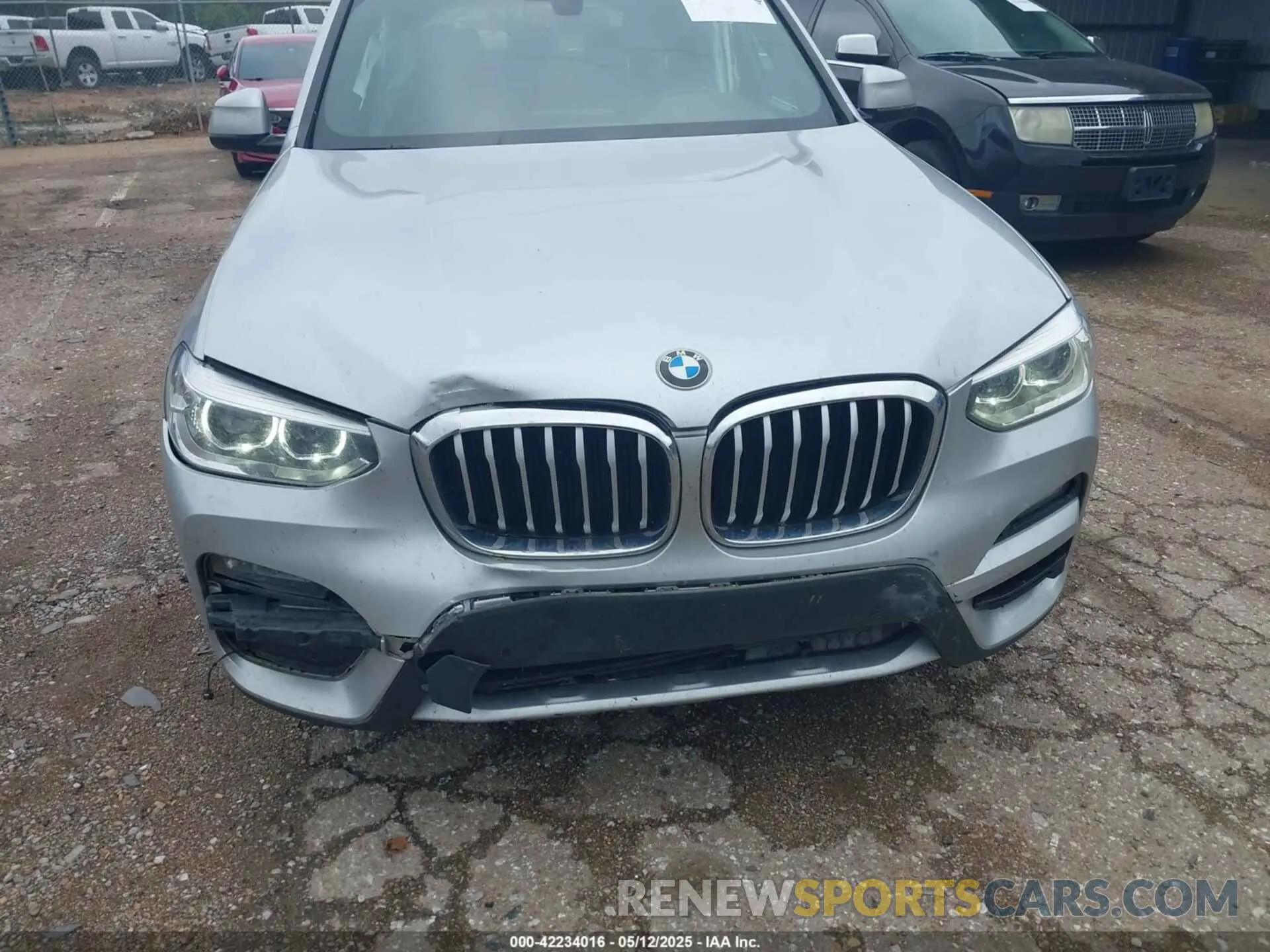 6 Photograph of a damaged car 5UXTY5C01M9H22613 BMW X3 2021