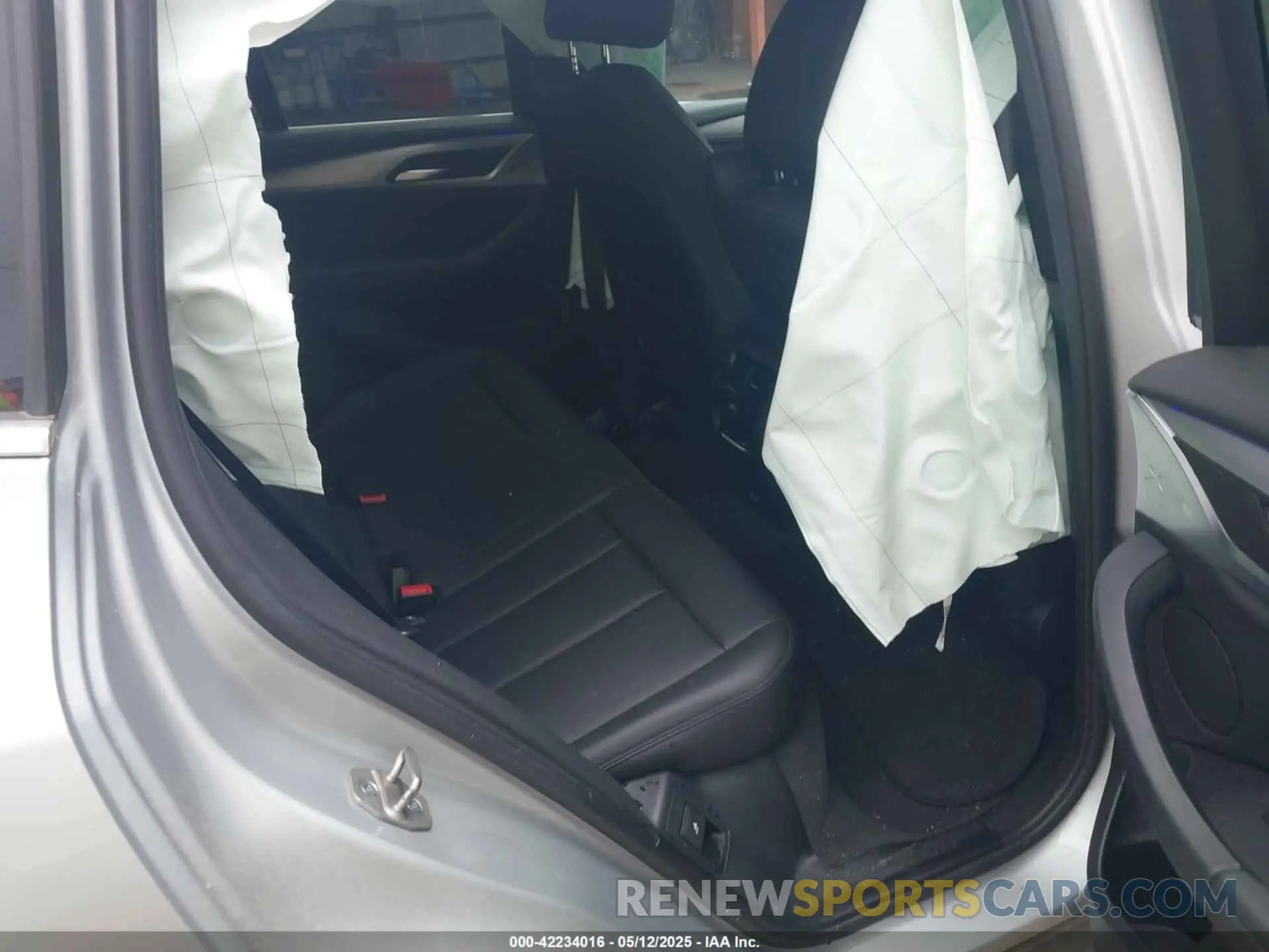 8 Photograph of a damaged car 5UXTY5C01M9H22613 BMW X3 2021