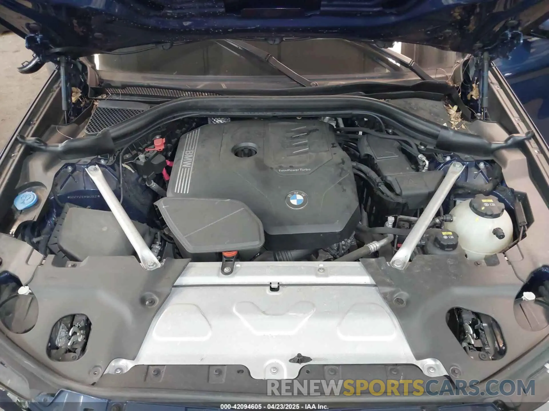 10 Photograph of a damaged car 5UXTY5C01M9H40531 BMW X3 2021