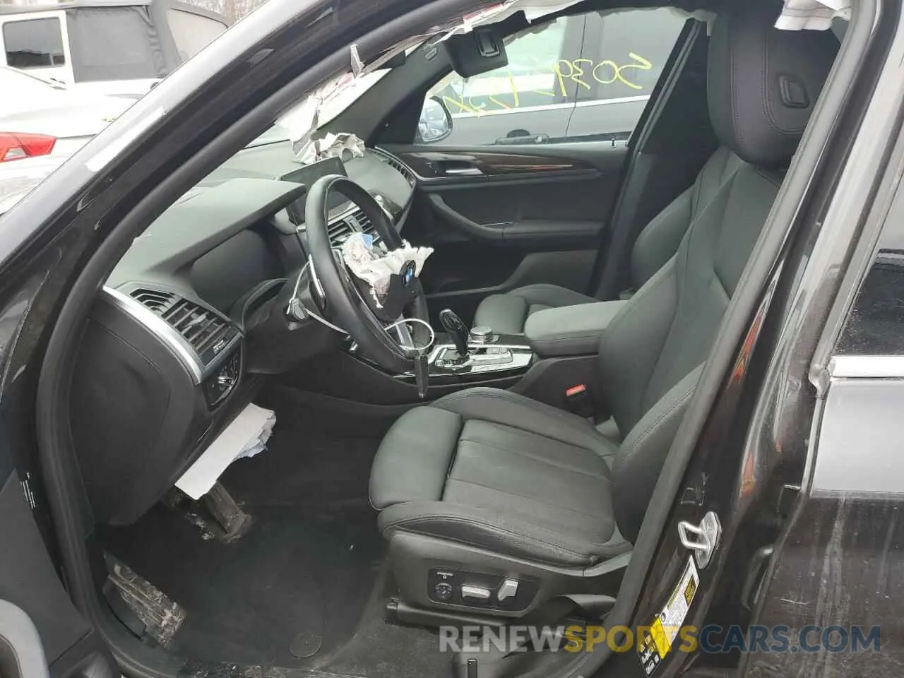 7 Photograph of a damaged car 5UXTY5C01M9H95240 BMW X3 2021