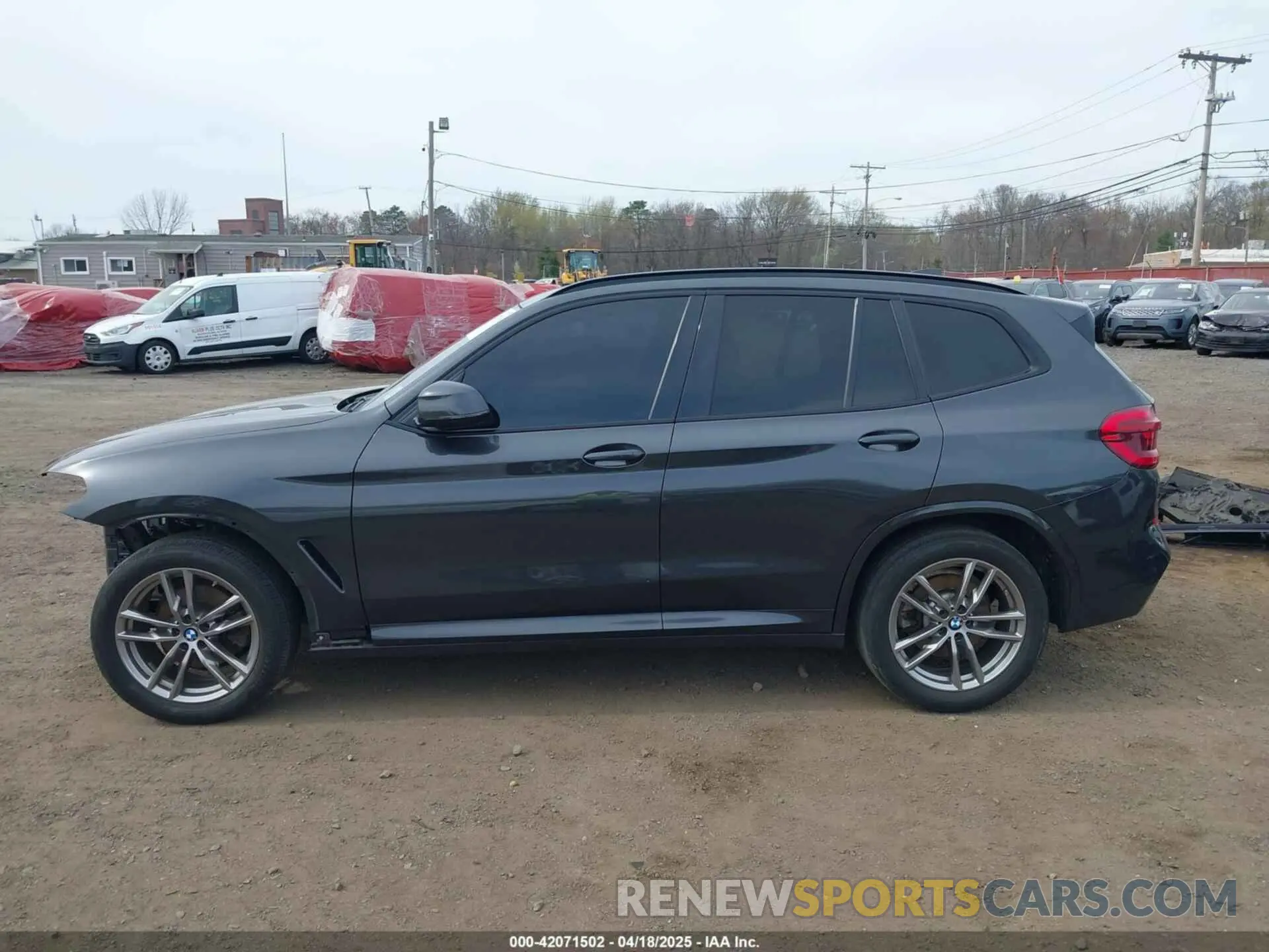 14 Photograph of a damaged car 5UXTY5C02M9E19758 BMW X3 2021