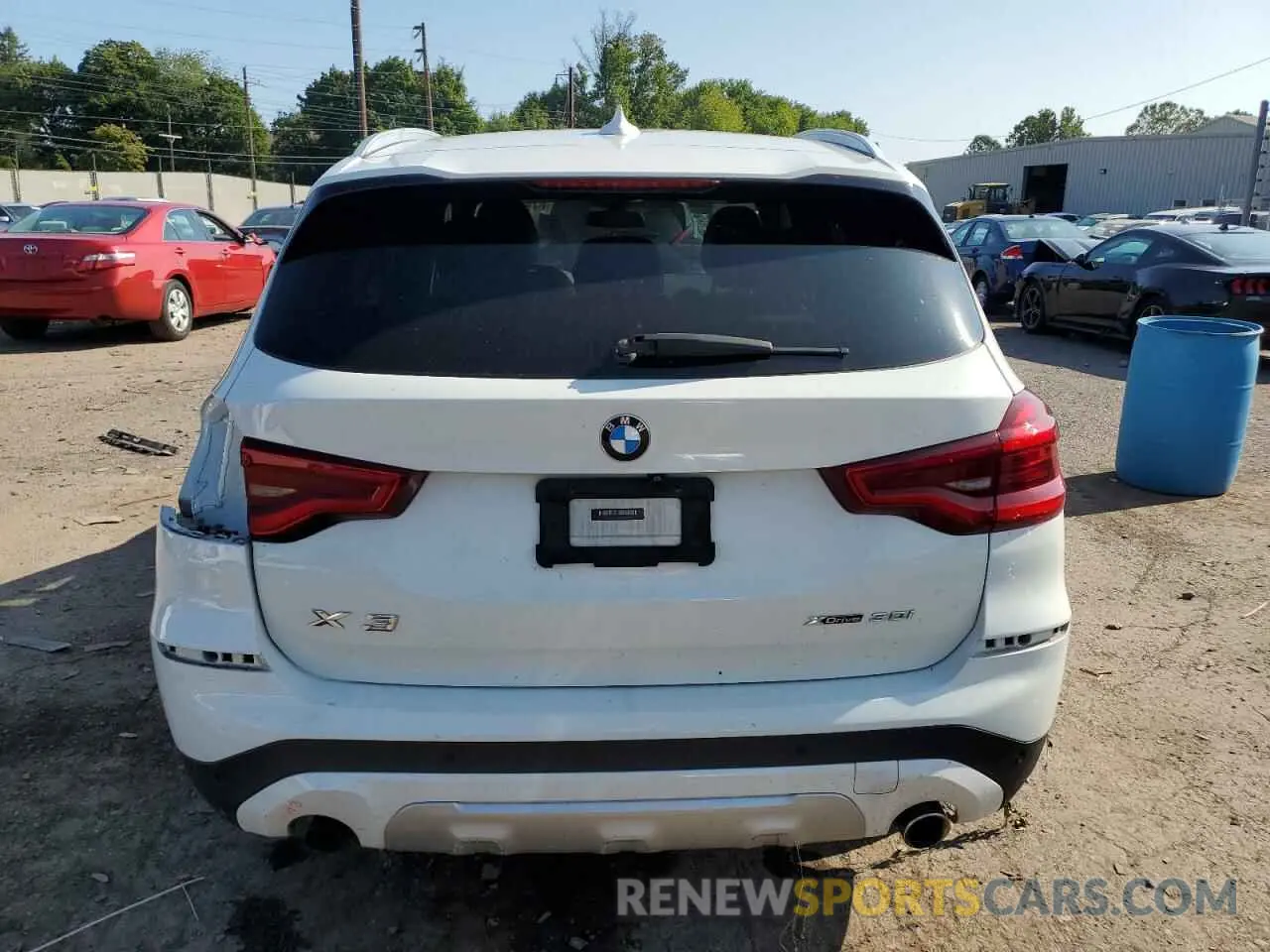 6 Photograph of a damaged car 5UXTY5C02M9E67096 BMW X3 2021
