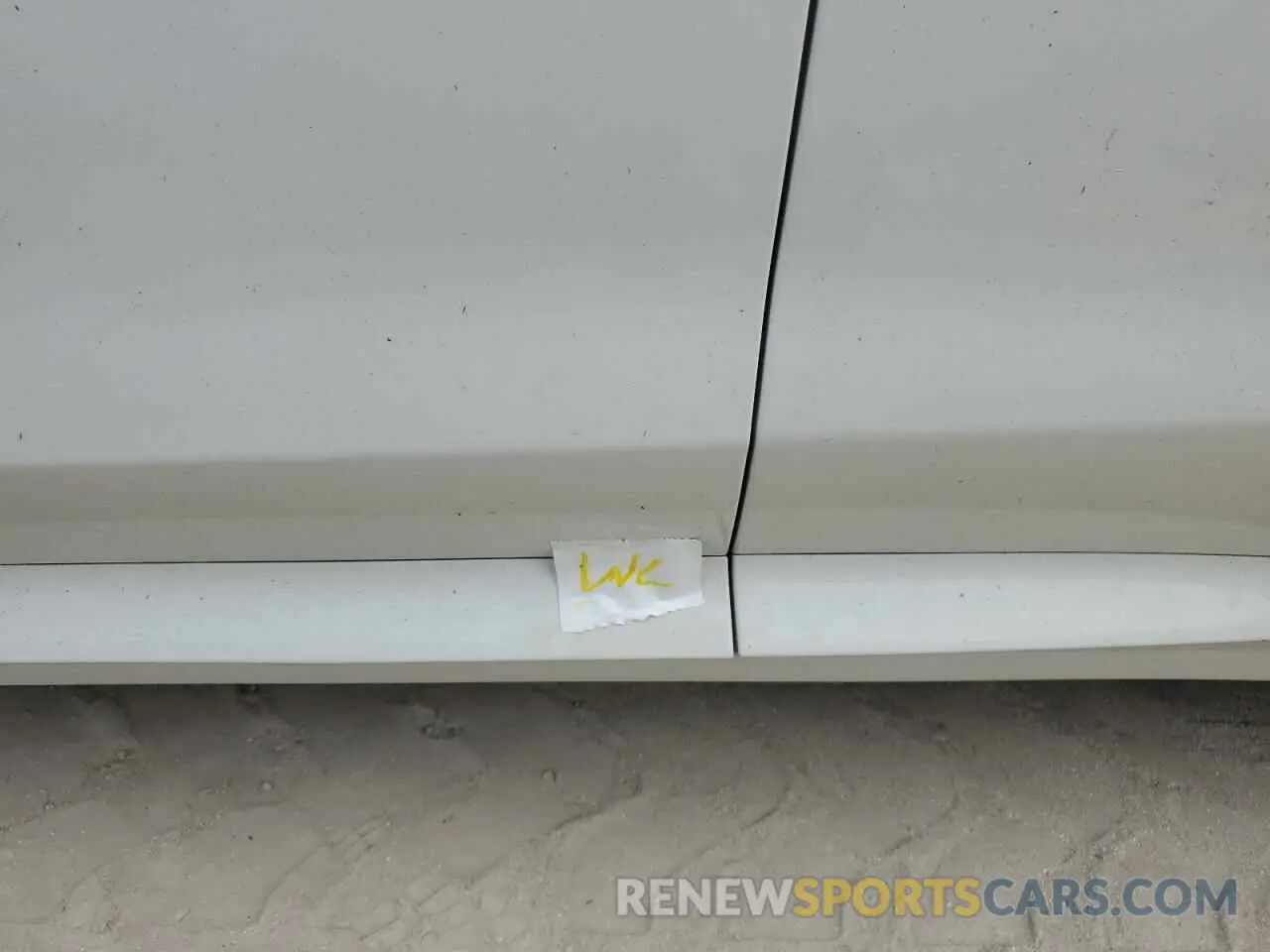13 Photograph of a damaged car 5UXTY5C02M9E93147 BMW X3 2021